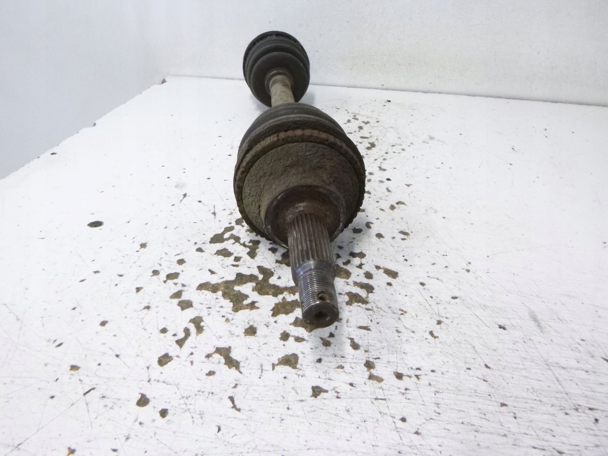 semi-axis front right Hyundai Santa Fe 2.7 2001r.