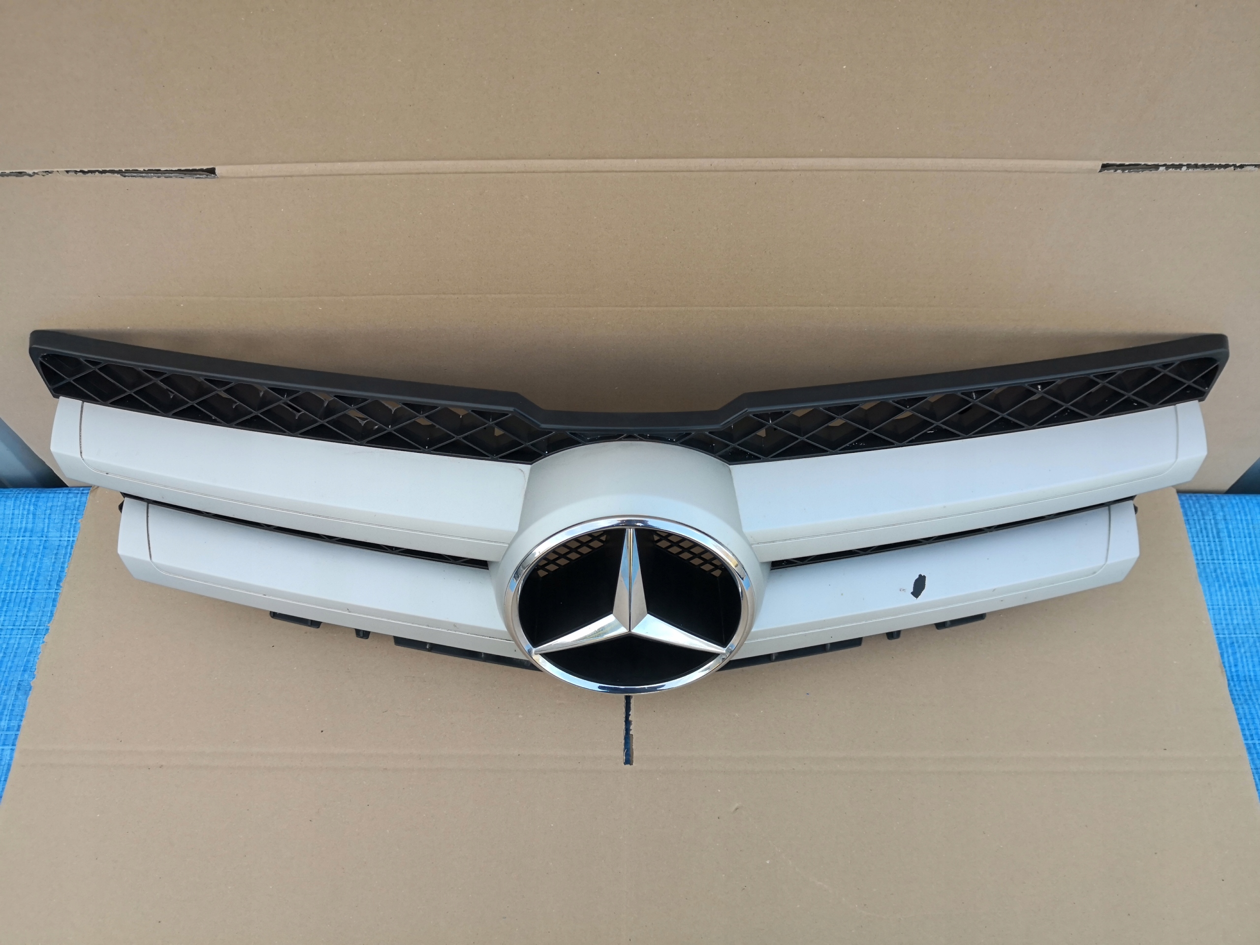 MERCEDES GLK W204 X204 08-12 GRILL ATRAPA FV Wersja Europejska