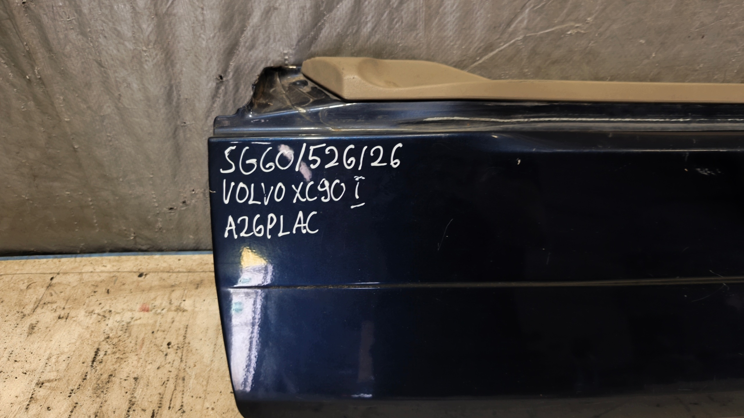 trunk door boot lower BURTA VOLVO XC90 and