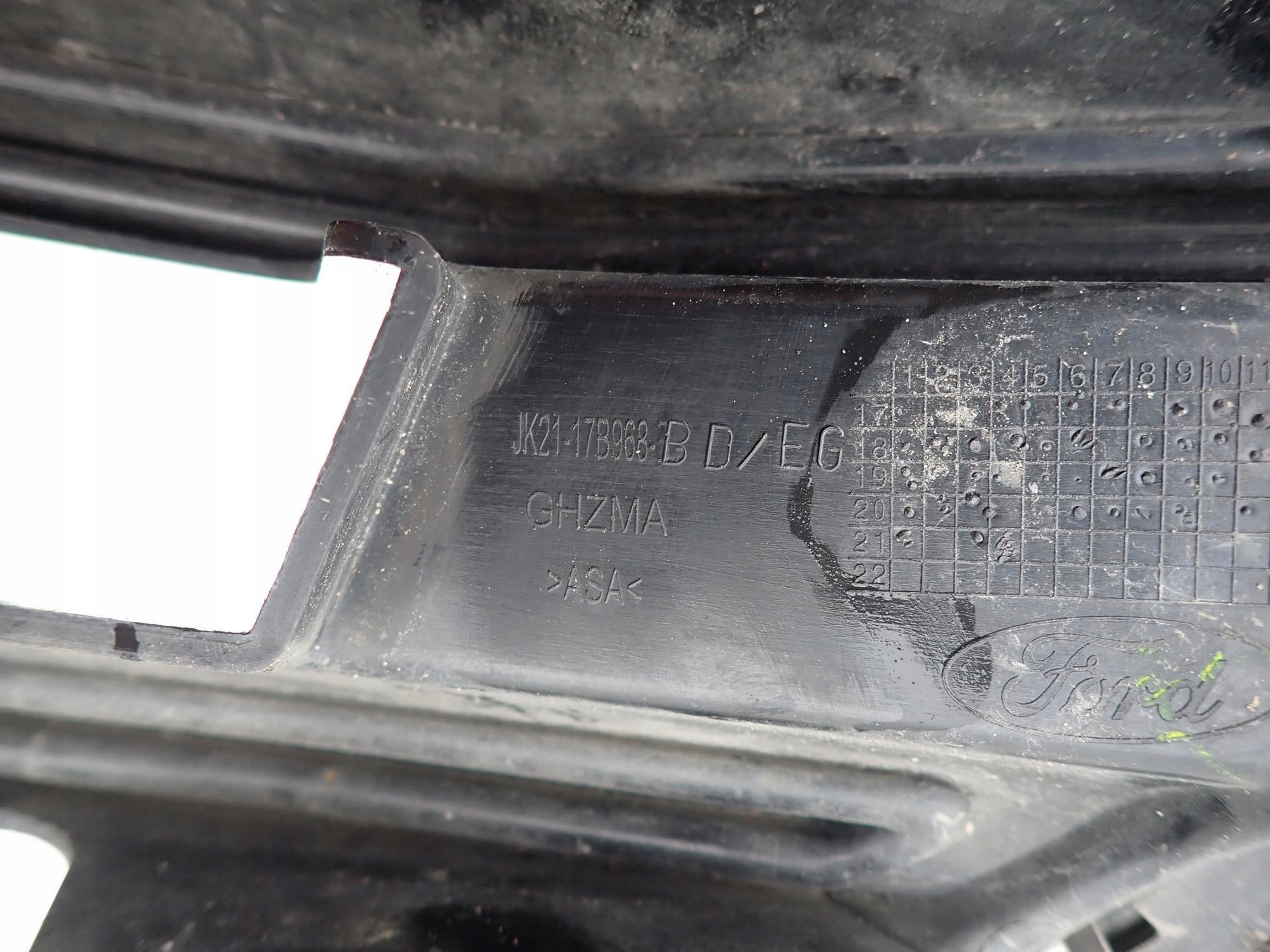 FORD TRANSIT CUSTOM and 1 LIFT 17-23 grill grille