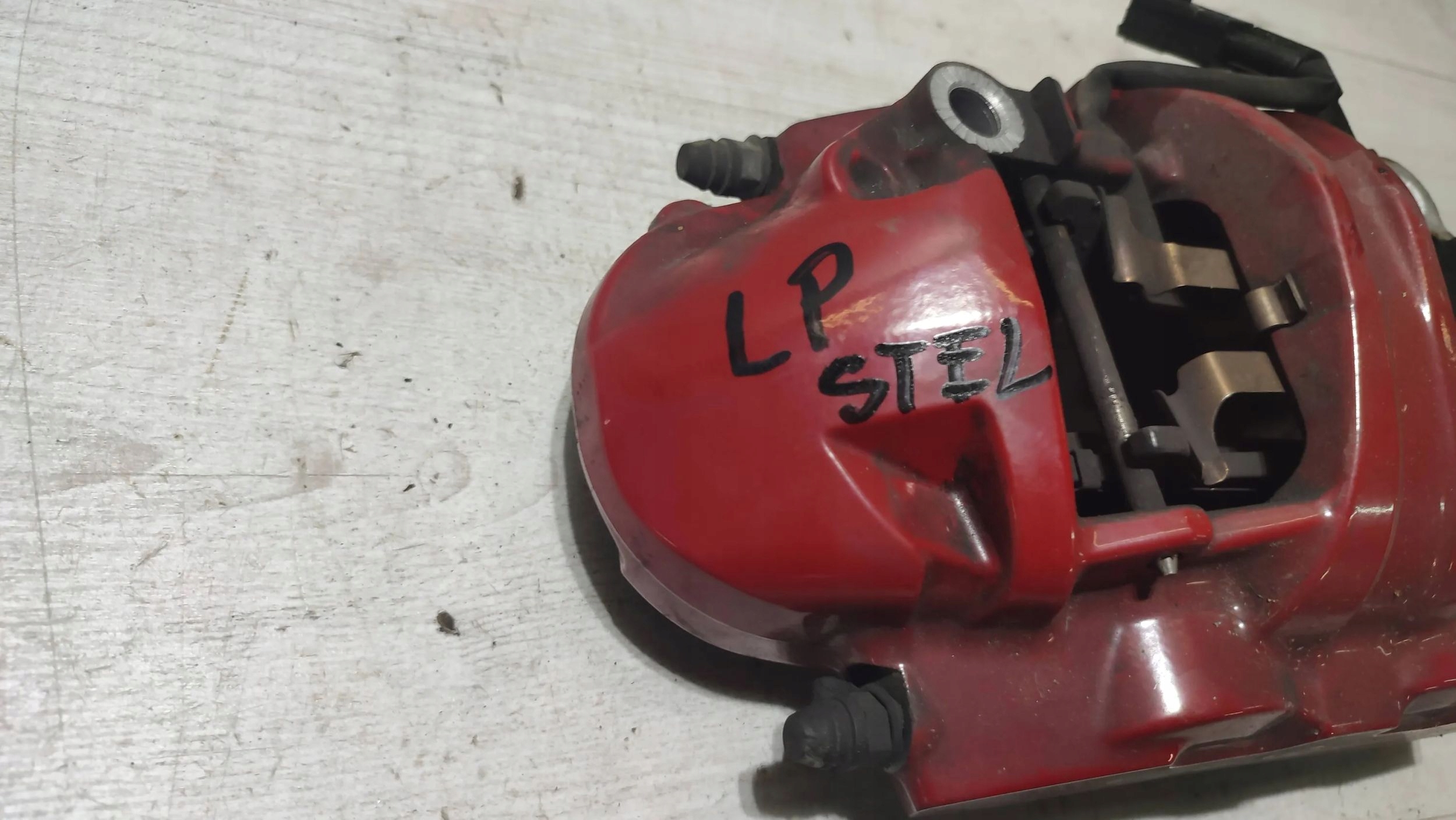 Alfa Romeo Stelvio 2021 front side left caliper brake front