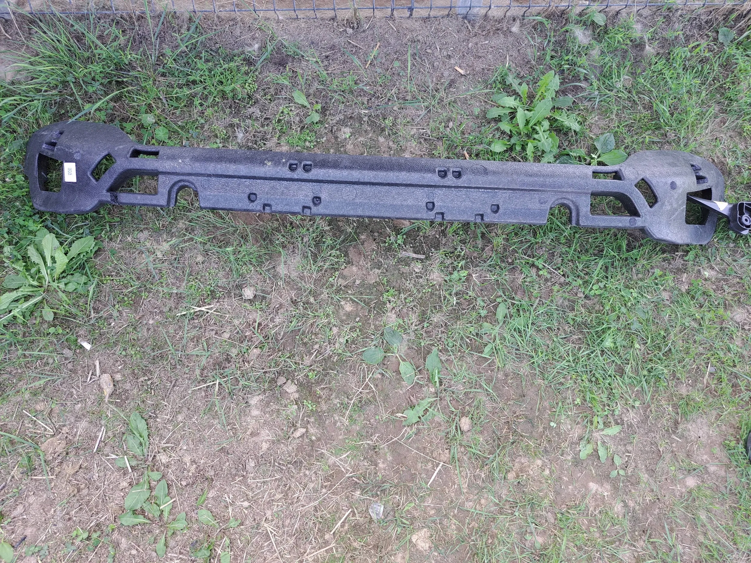 Porsche Taycan 9J1 Pianka absorber zderzaka przedniego przód 9J1807549