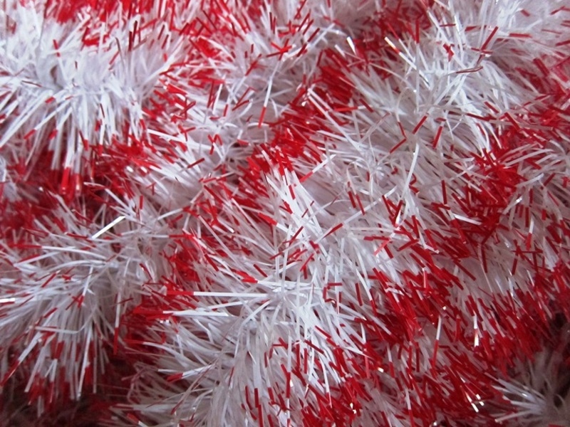 

Łańcuch choinkowy śr.7cm Biało-czerwony na metry