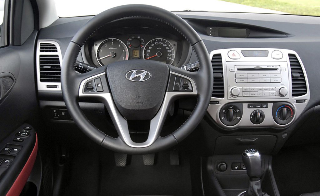 RAMKA RADIOWA 1DIN HYUNDAI i20 2009-2012 CZARNA Model CT24HY09