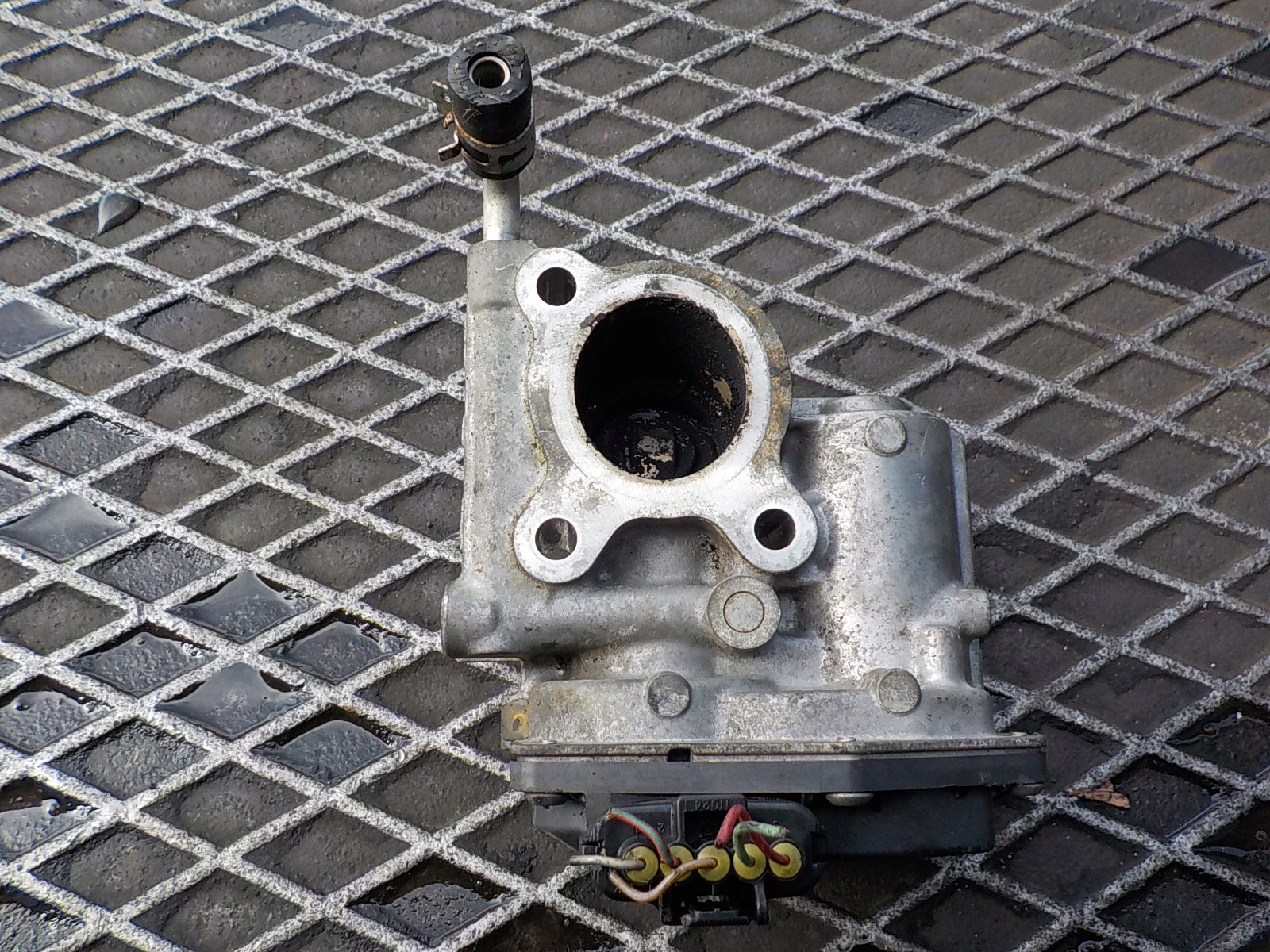 LEXUS IS II 220 2,2D AGR-Ventil 25800-26020