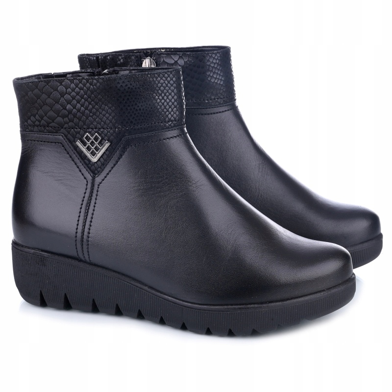 Dámské kotníkové boty Aspena KX-2104/WAFFLE CZ/N03 černé, Kůže VEL.37