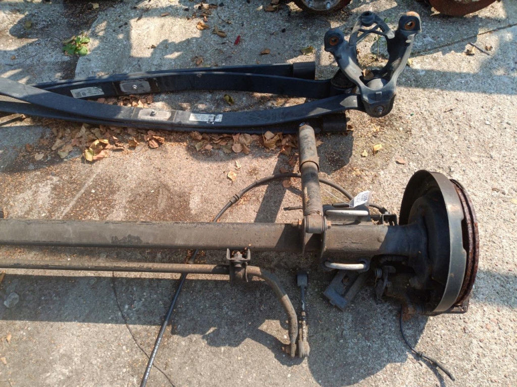 VOLKSWAGEN CRAFTER II MAN TGE BELKA ZAWIESZENIA TYŁ KPL Typ samochodu Samochody osobowe