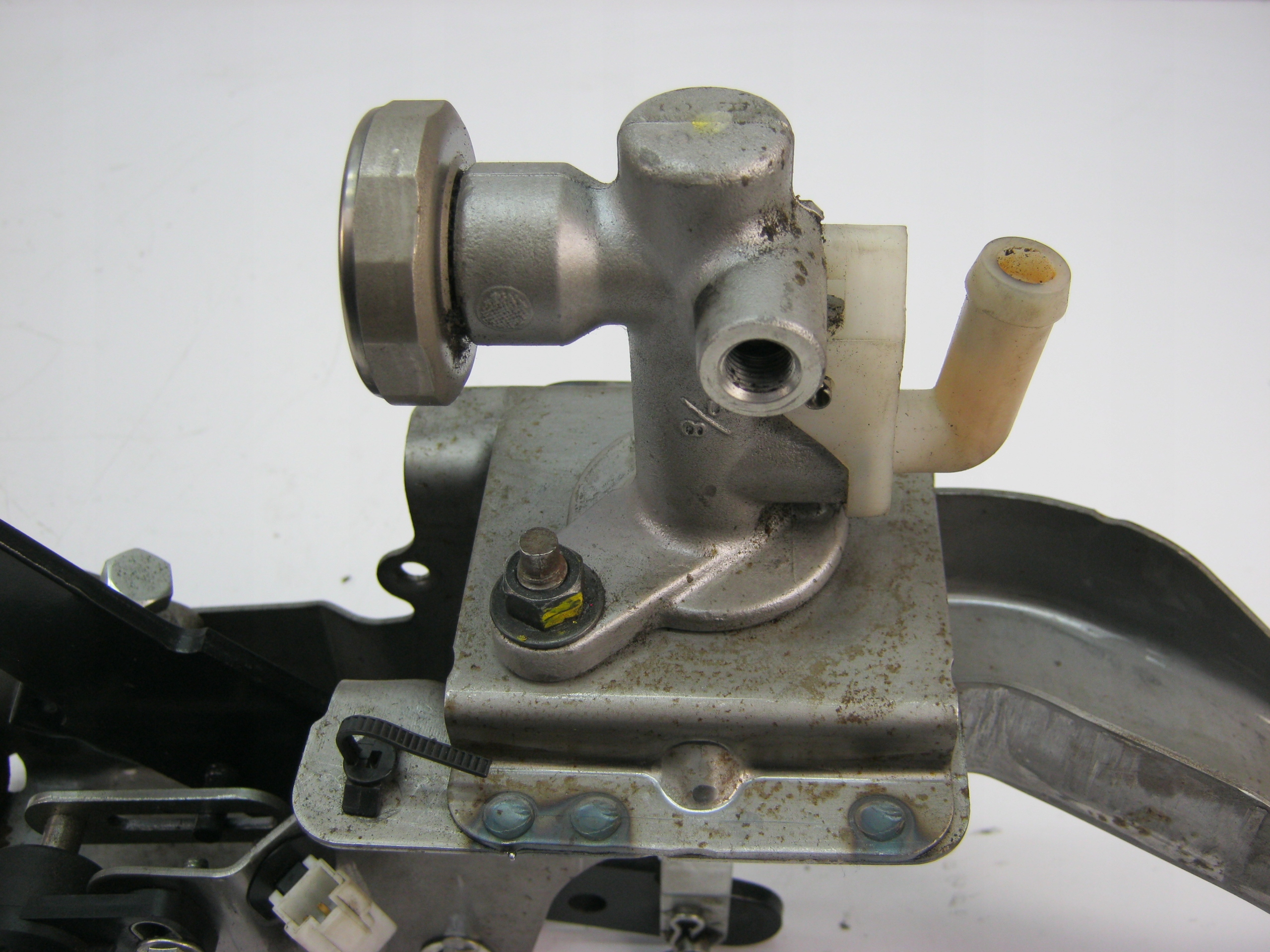 clutch pedal pump MAXITY CABSTAR NT400 2.5 DCI