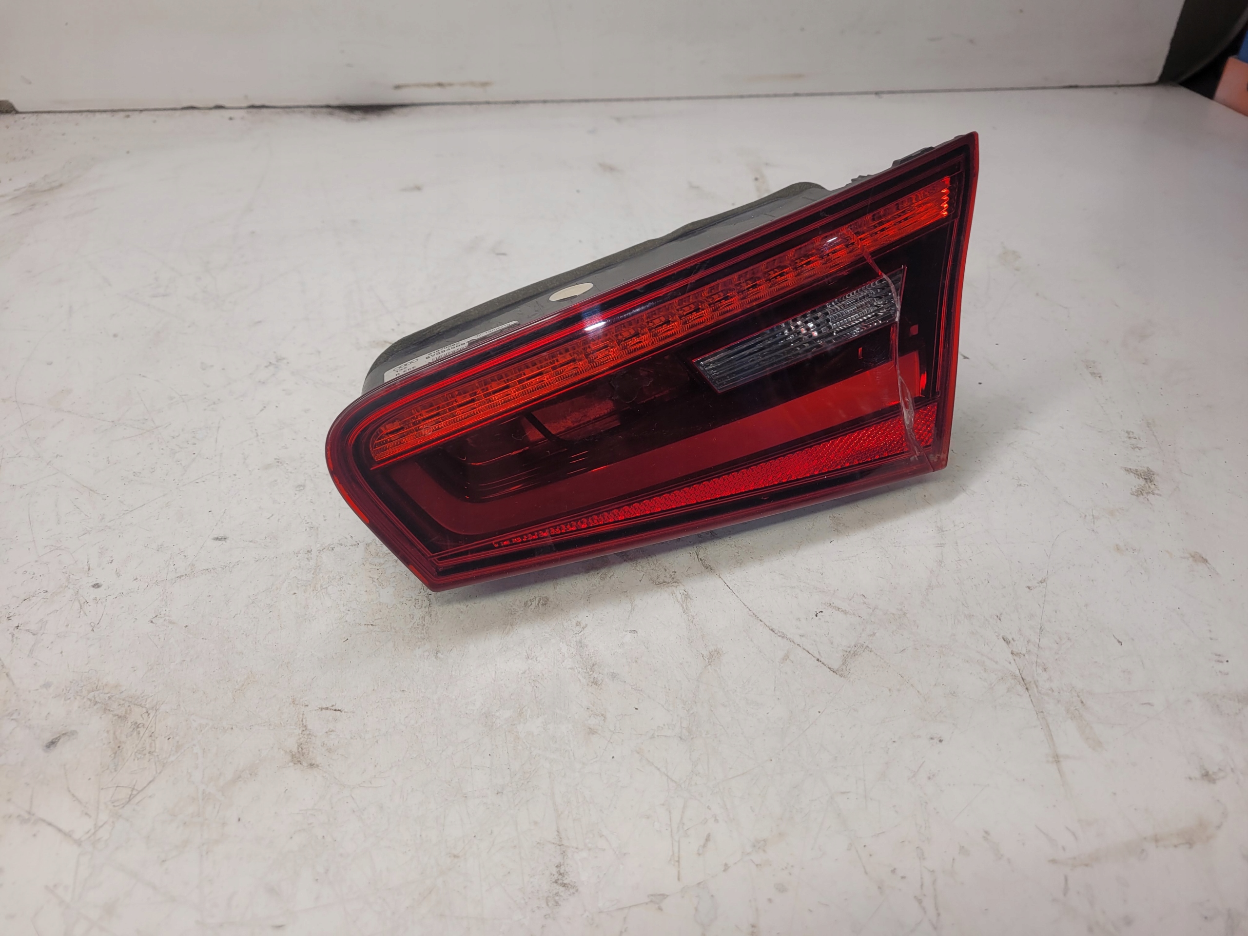 light right rear part to the bonnet AUDI A3 8V 3D 8V3945094B