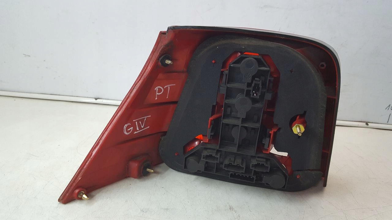 light rear part rear right VW Golf IV