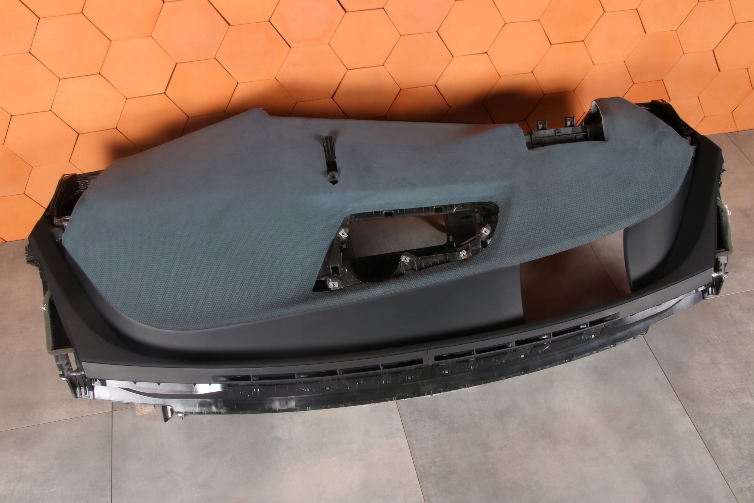 BMW iX I20 originál dashboard instrument panel console STONEGREY HEAD UP