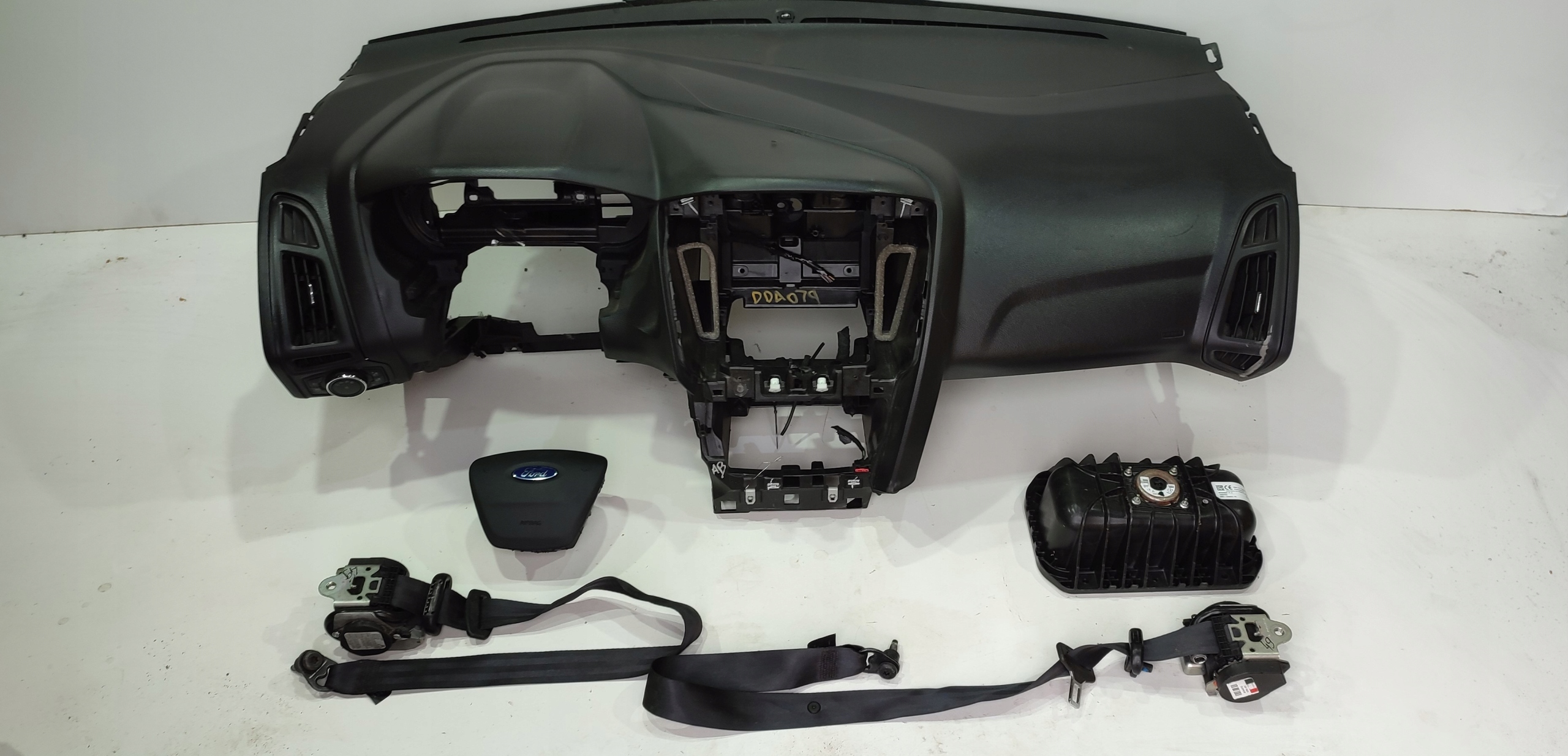 FORD FOCUS MK3 MK 3 ПОДЪЕМНАЯ ДОСКА КОНСОЛЬ ПОДУШКА БЕЗОПАСНОСТИ РЕМНИ