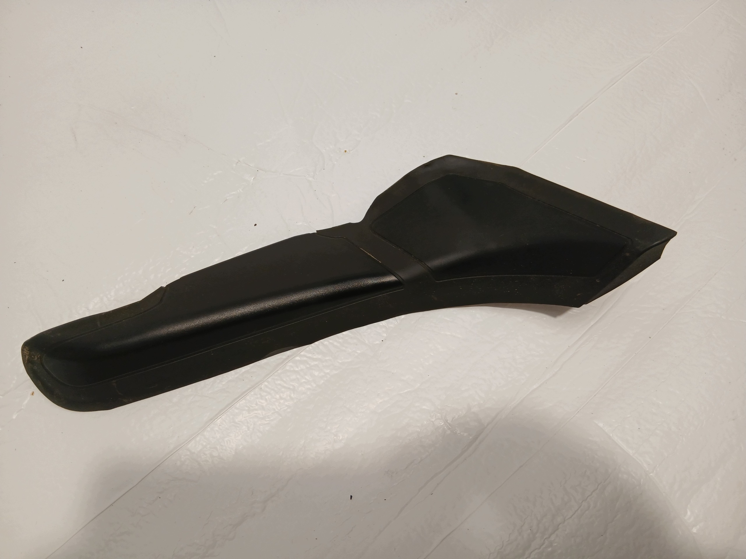 BMW 5 G30 LCI frame cover lights left rear part 630372