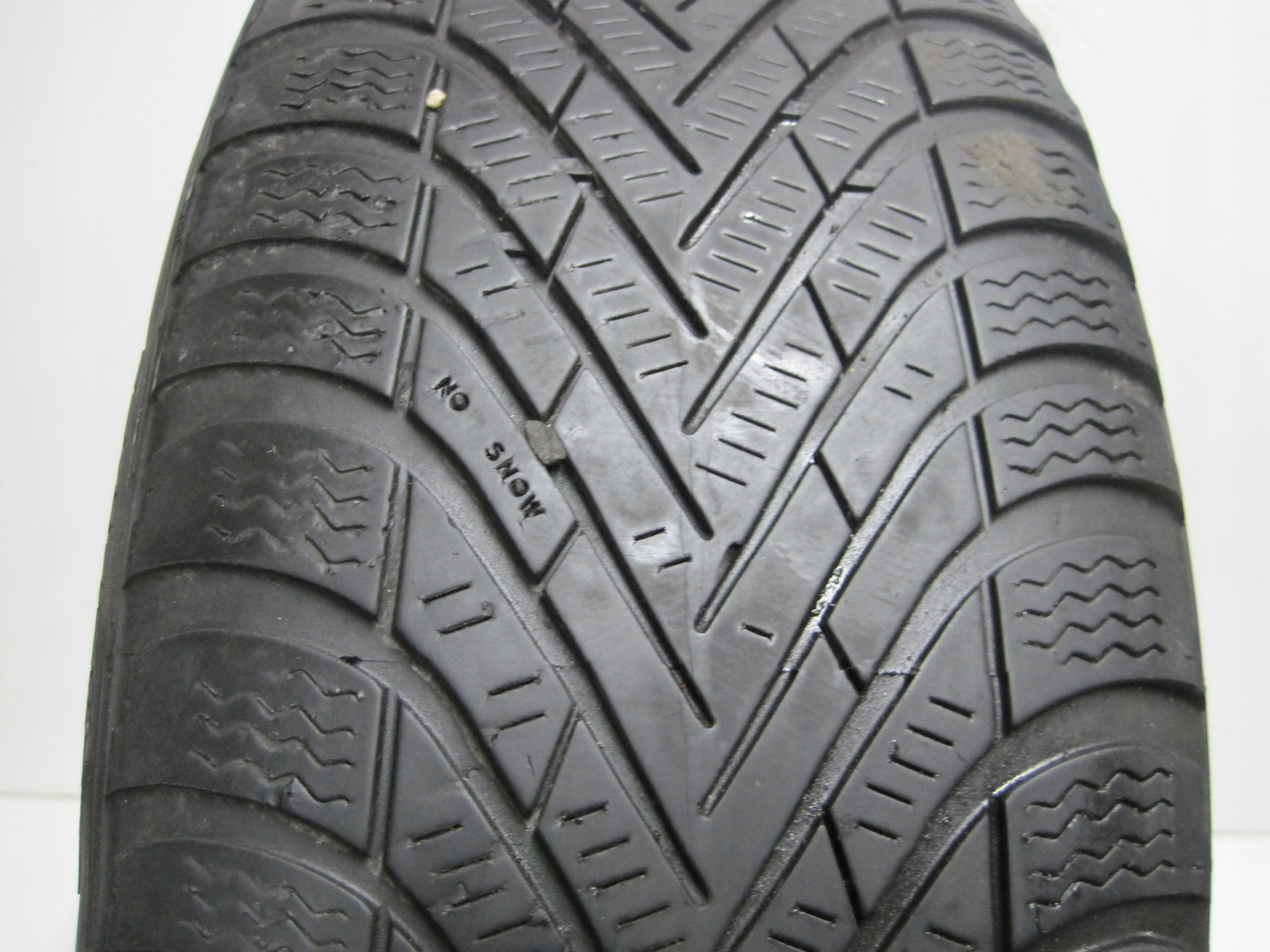 wheels discs tyres AUDI A3 8V0 R16 M+S 3MM