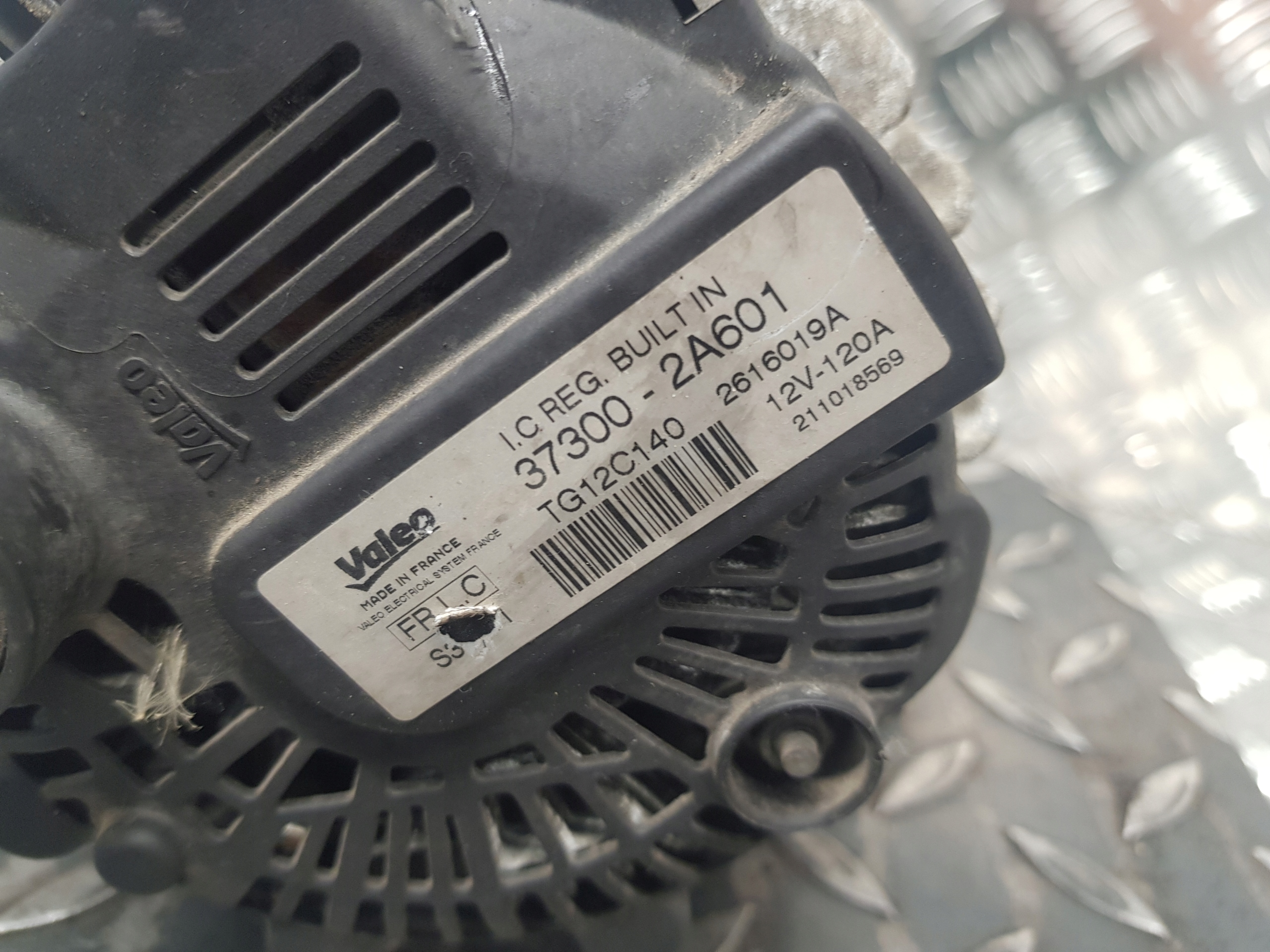 alternatore KIA CEED 37300-2A601 1.6crdi