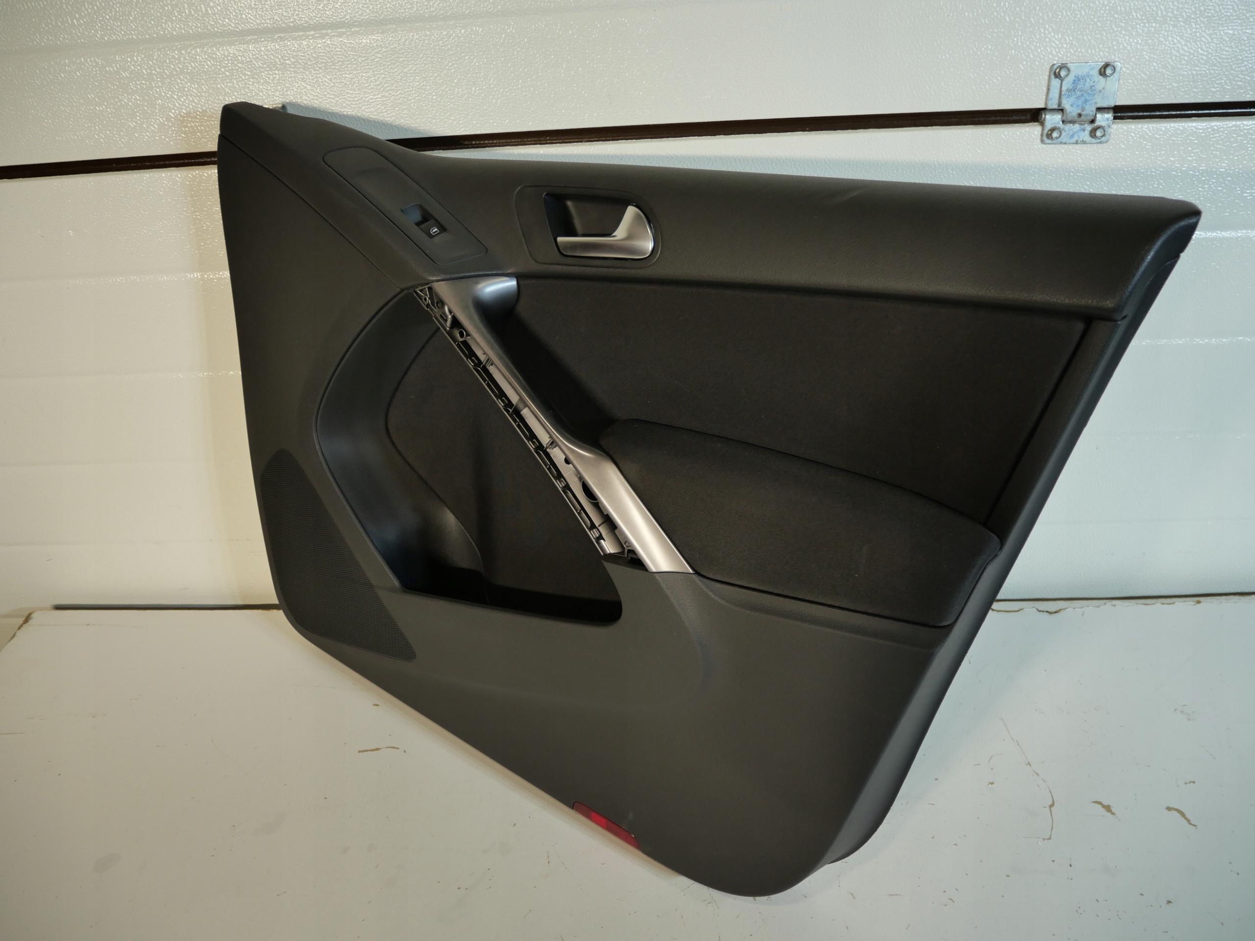VW TIGUAN upholstery door 5N0867012 right