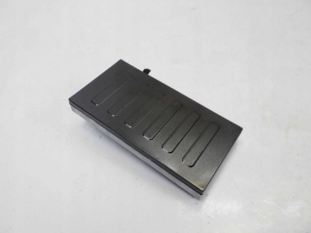 FORD PUMA II MK2 2021 ЗАРЯДНОЕ УСТРОЙСТВО M1TT-19J235-AA