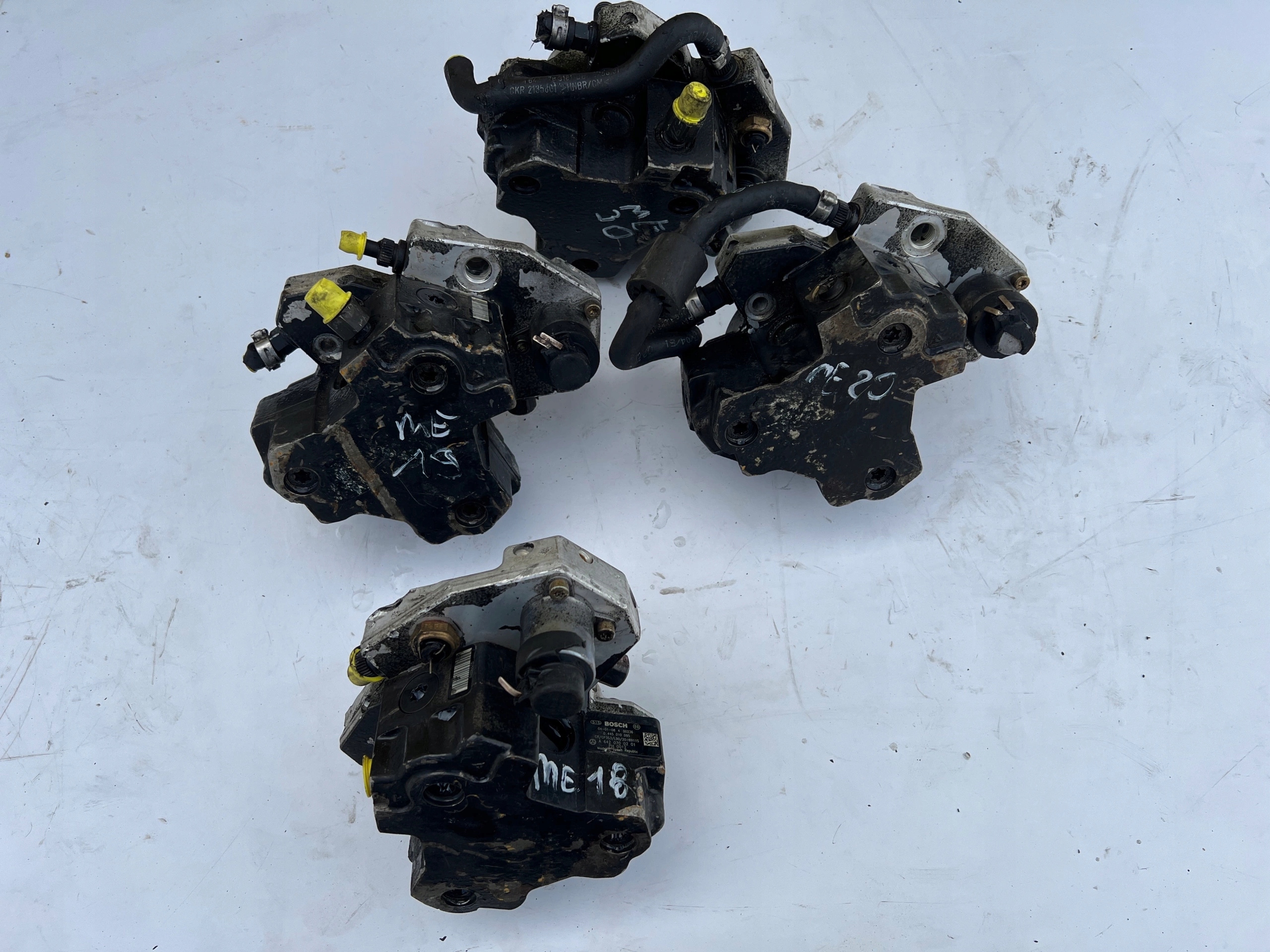 MERCEDES 3.0 CDI Einspritzpumpe 0445010095 A6420700201 Original