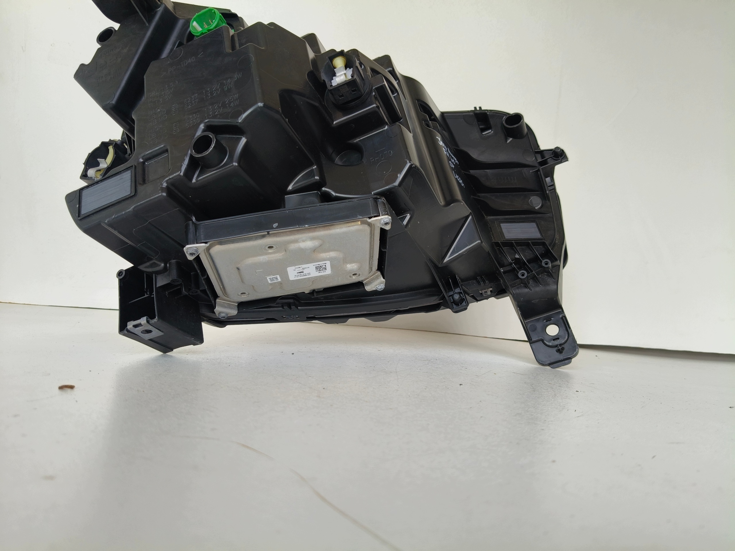 light left REFLEKTOR JEEP AVENGER 23- FULL LED