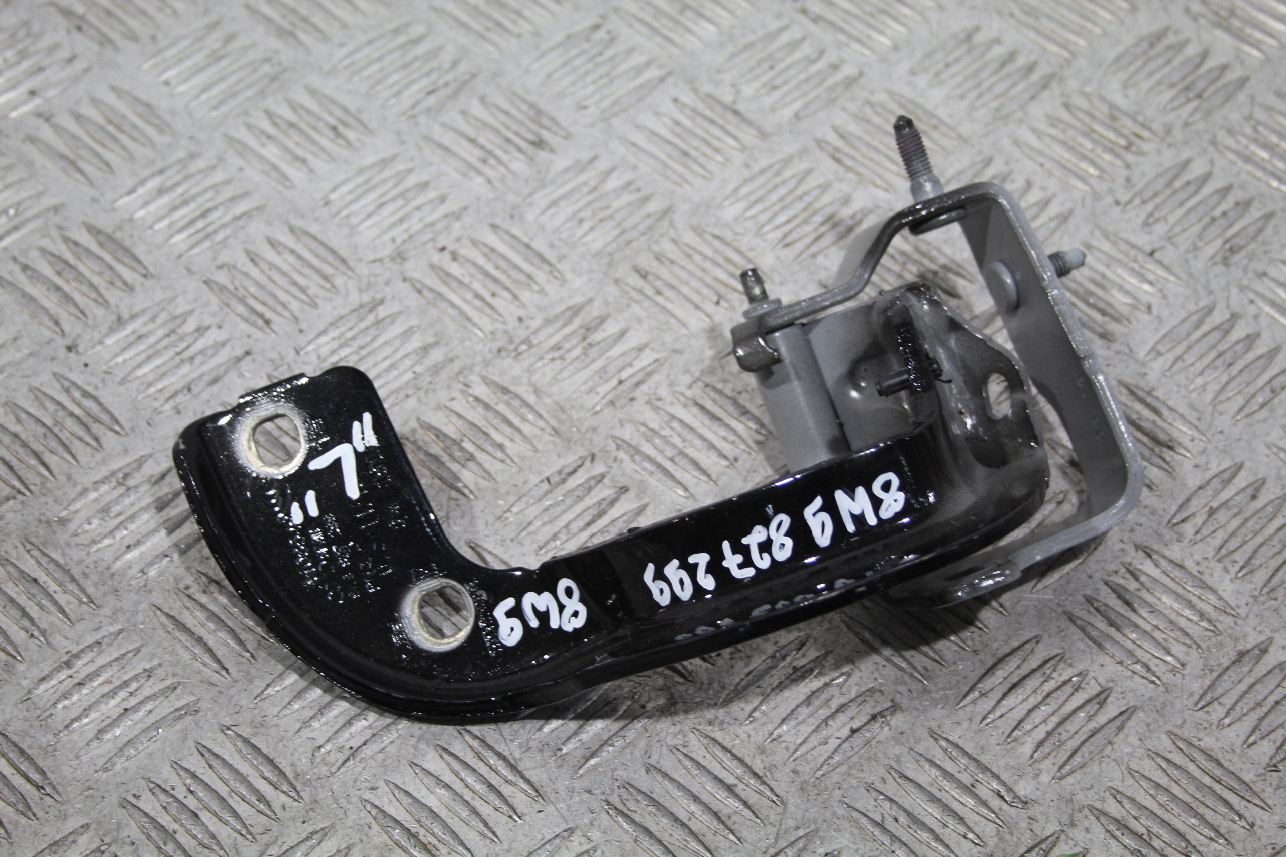 hinge bonnet left AUDI A4 B9 8W 8W0 8W9