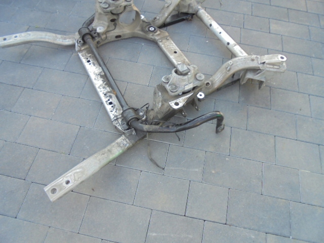 WÓZEK SANKI RANGE ROVER SPORT L494 3.0D 14 R Producent części Land Rover OE