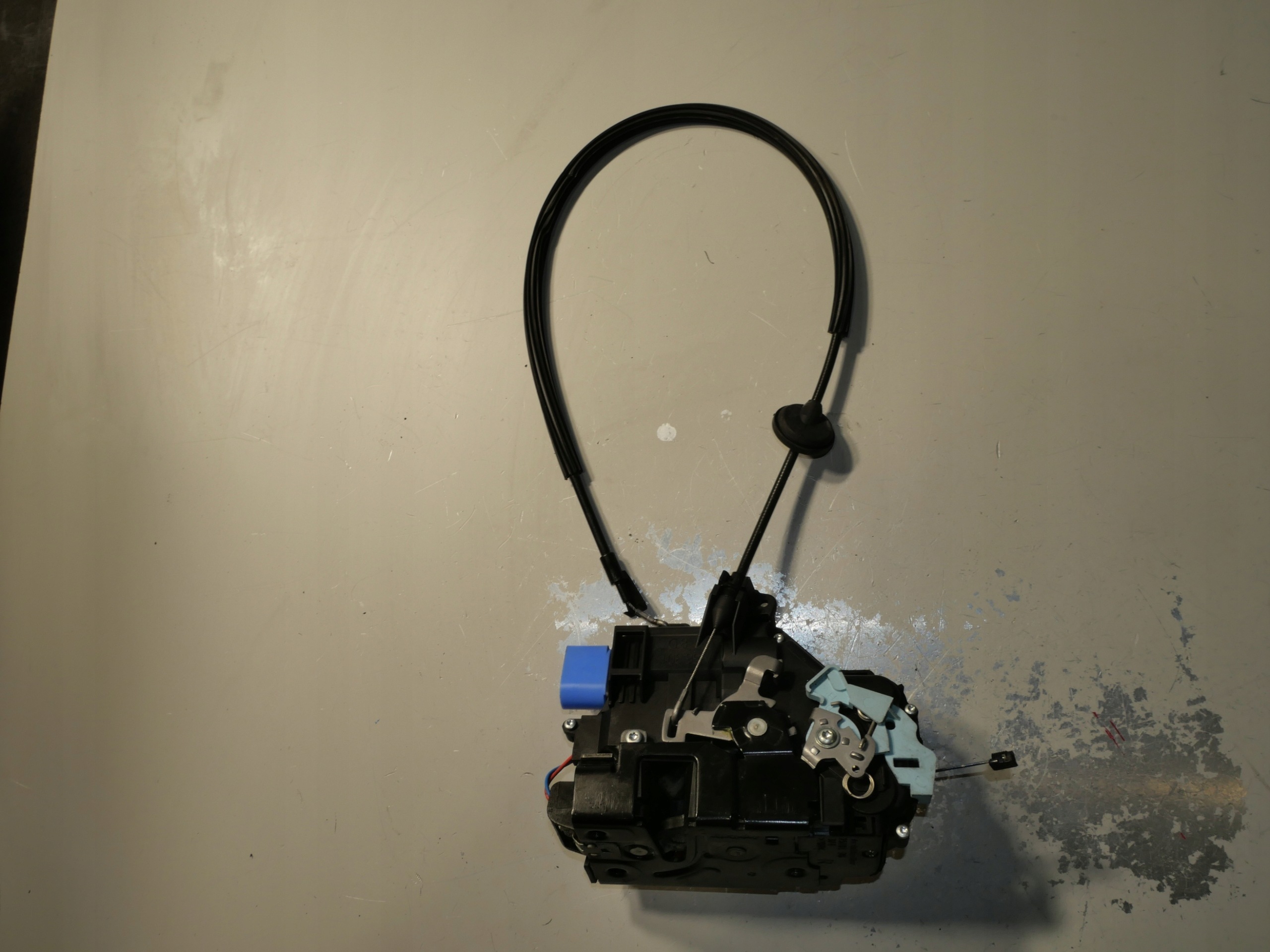 Schloß Tür SKODA VW SEAT AUDI 3D1837016AC