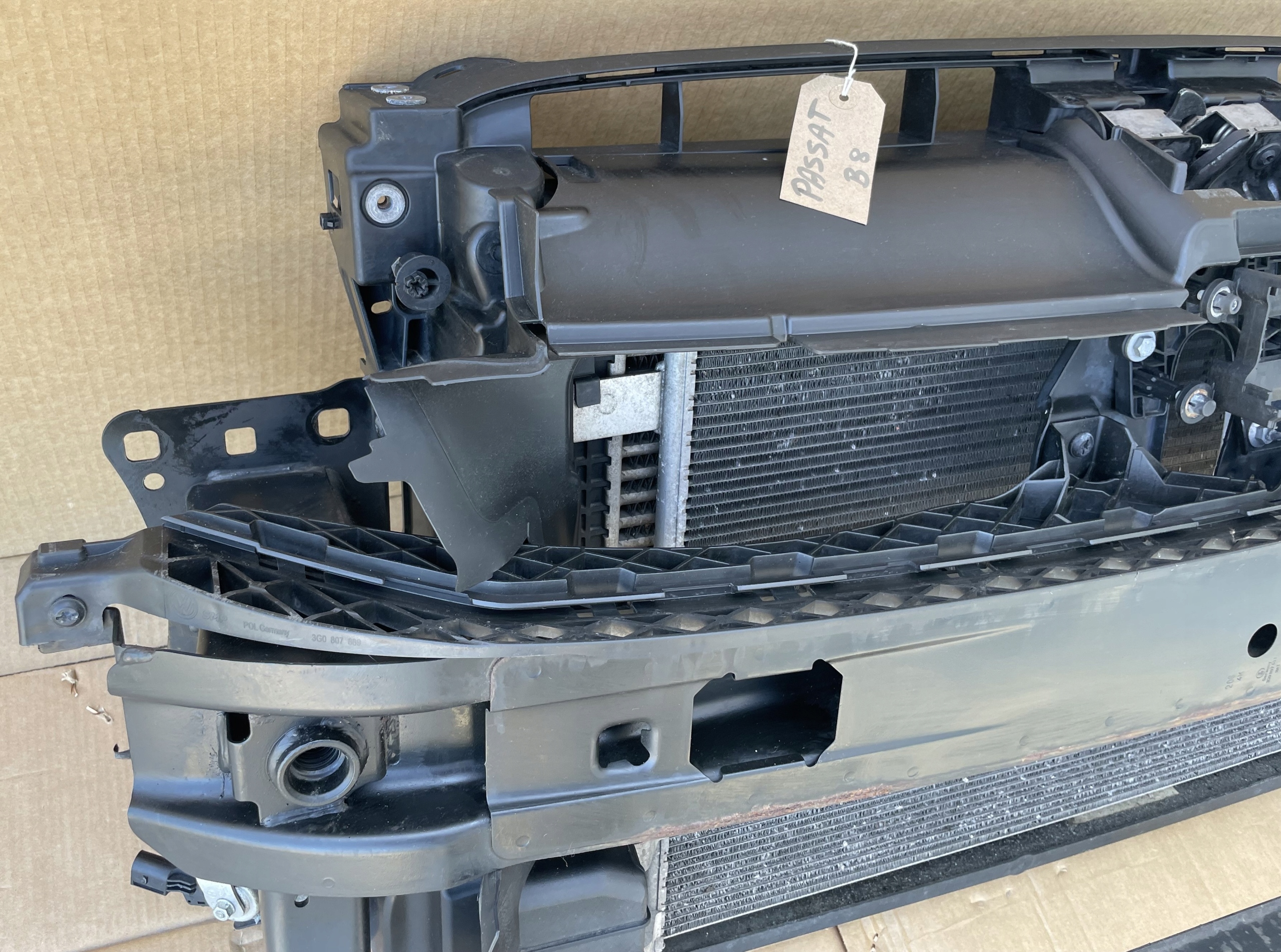 support panel for radiators sider radiator VW PASSAT B8 2.0 TDI before LIFT