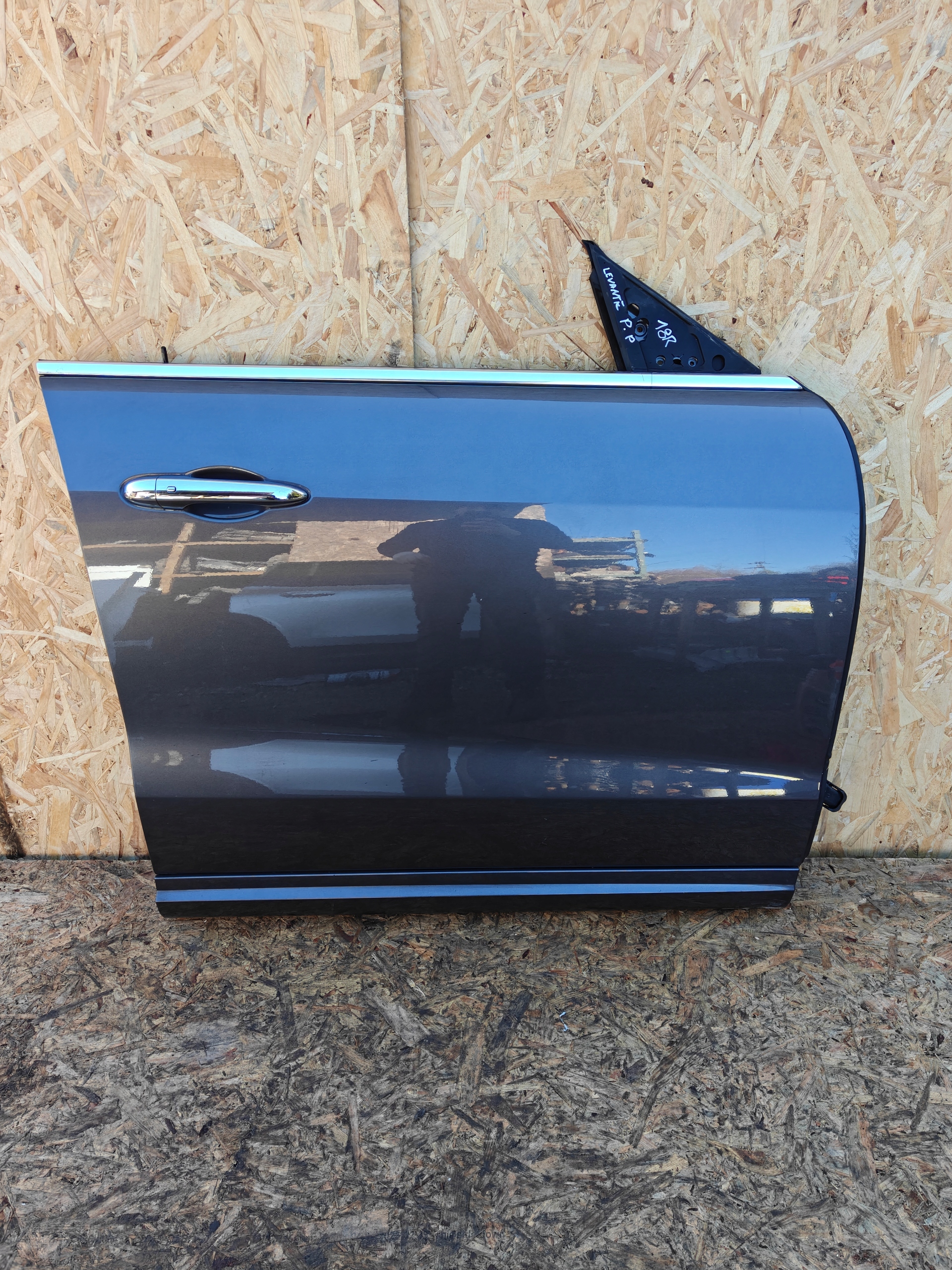 door complete right front right front MASERATI LEVANTE colour 571 2018R