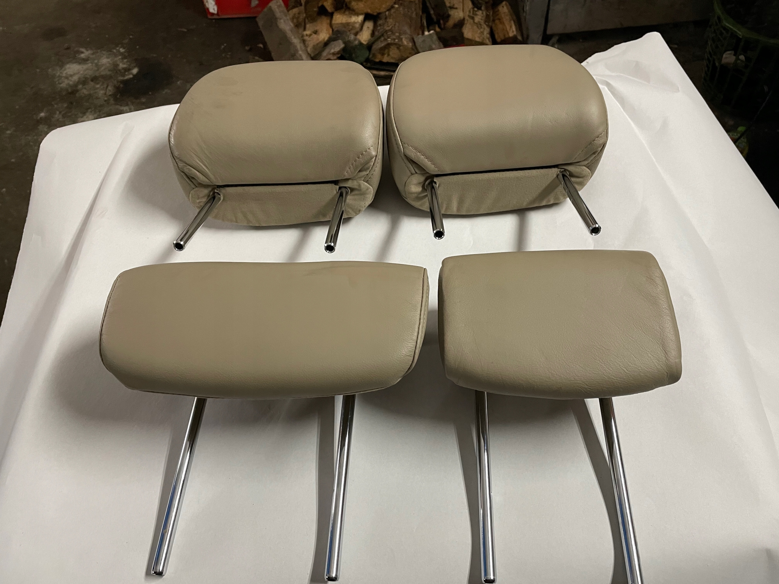 TOYOTA RAV - 4 06-12 ПІДГОЛІВНИК ШКІРА