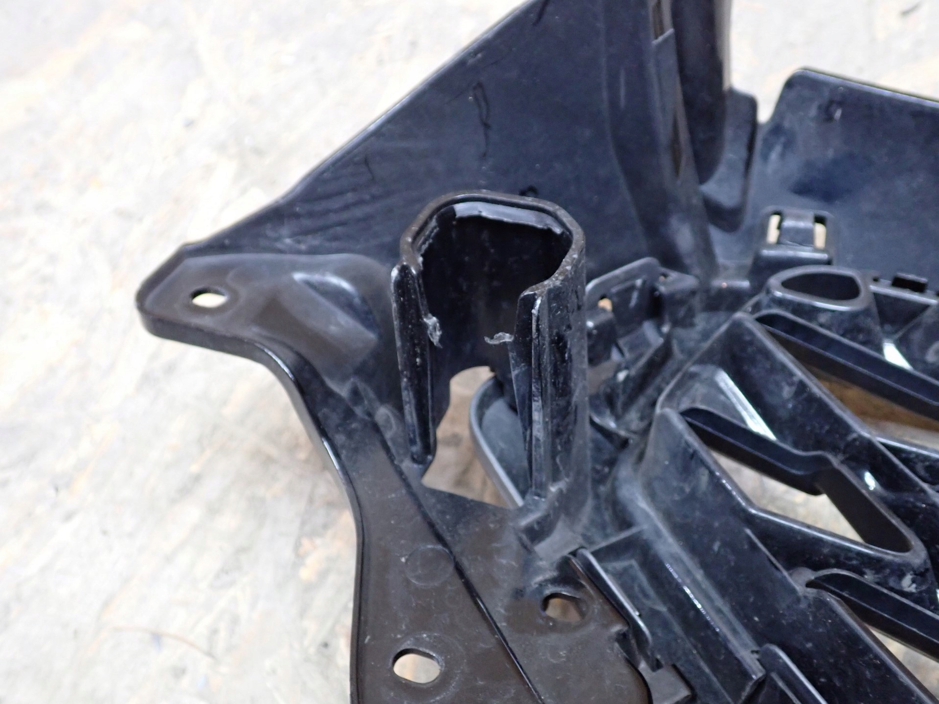 Grill CUPRA FORMENTOR 5FF KM7 2020- 5FF853651C