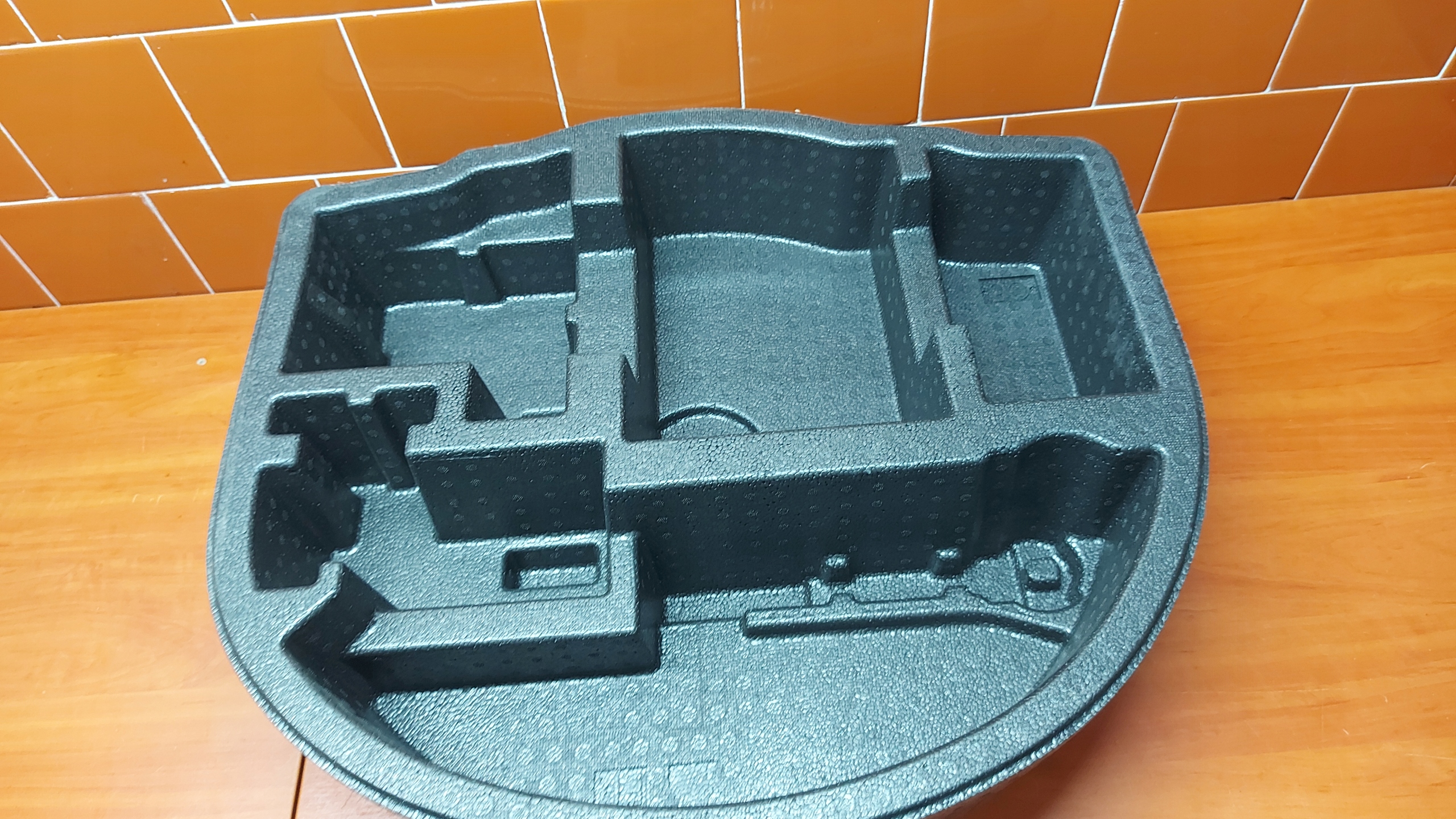 STYROPIOAN boot floor well TOYOTA YARIS CROSS 21