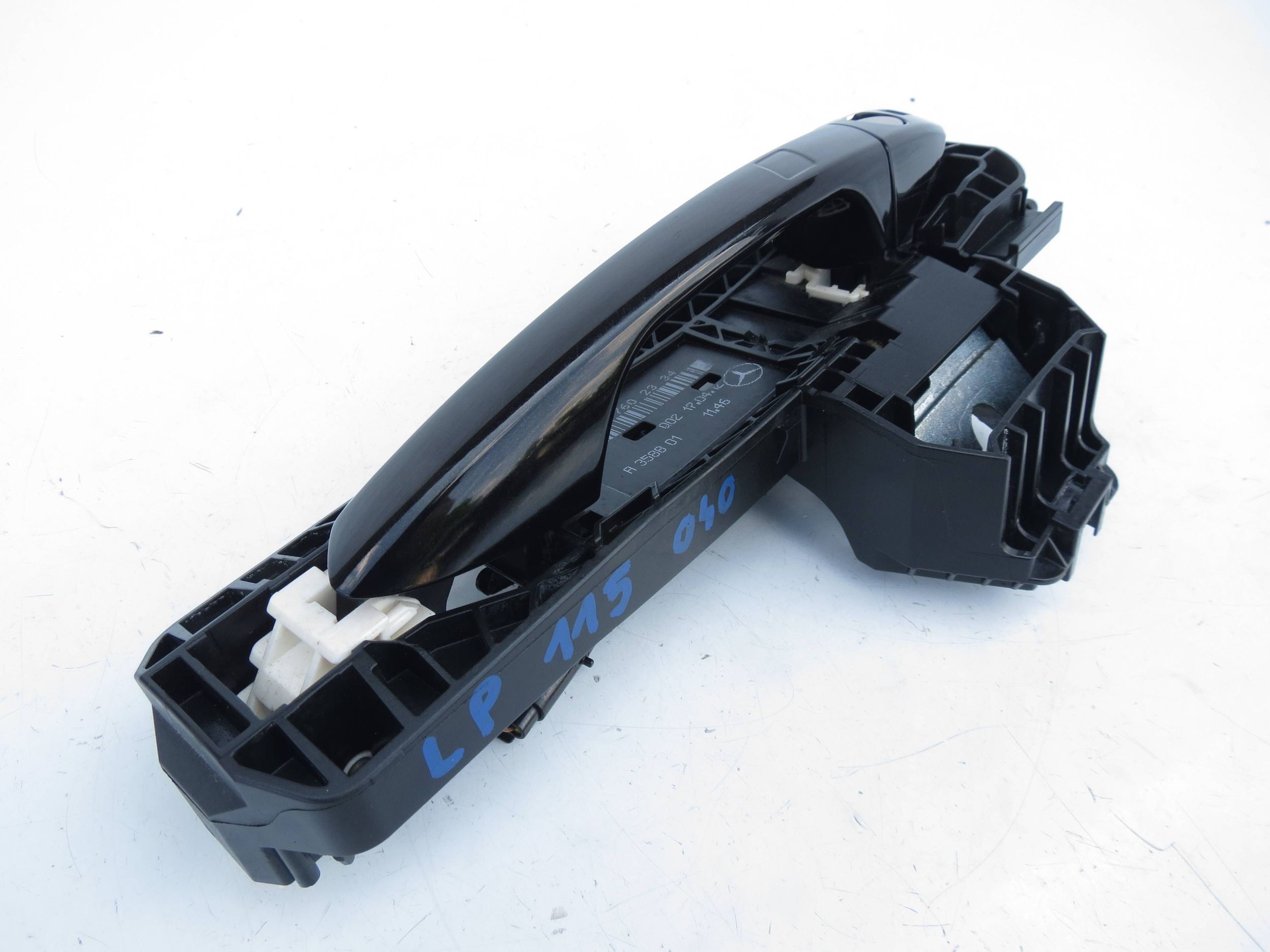 handle door left front MERCEDES CLS W218