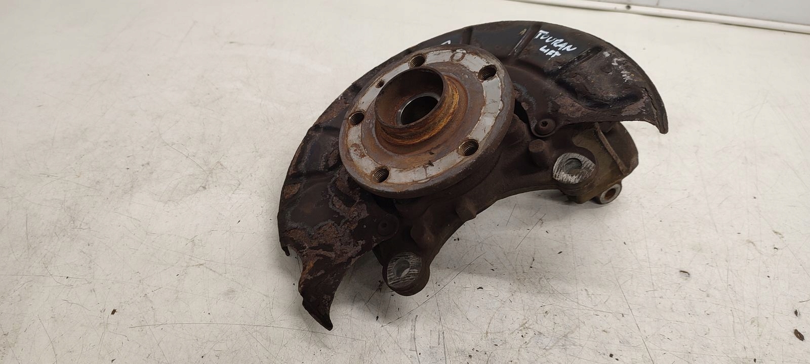 swing front front right VW Touran LIFT 1,6 8V MPI