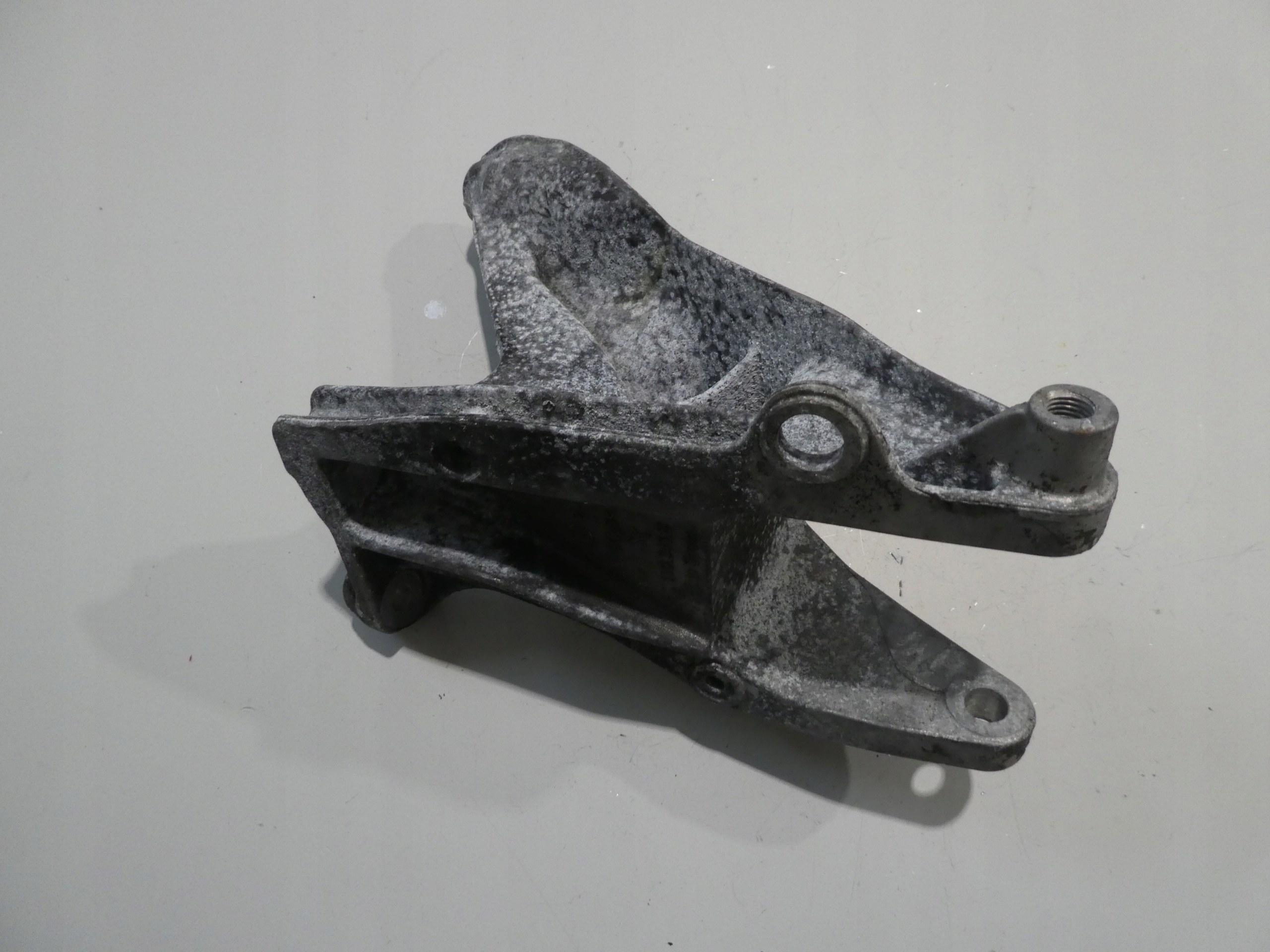 VW T6 2.0TDI holder engine mount 7E0199343B