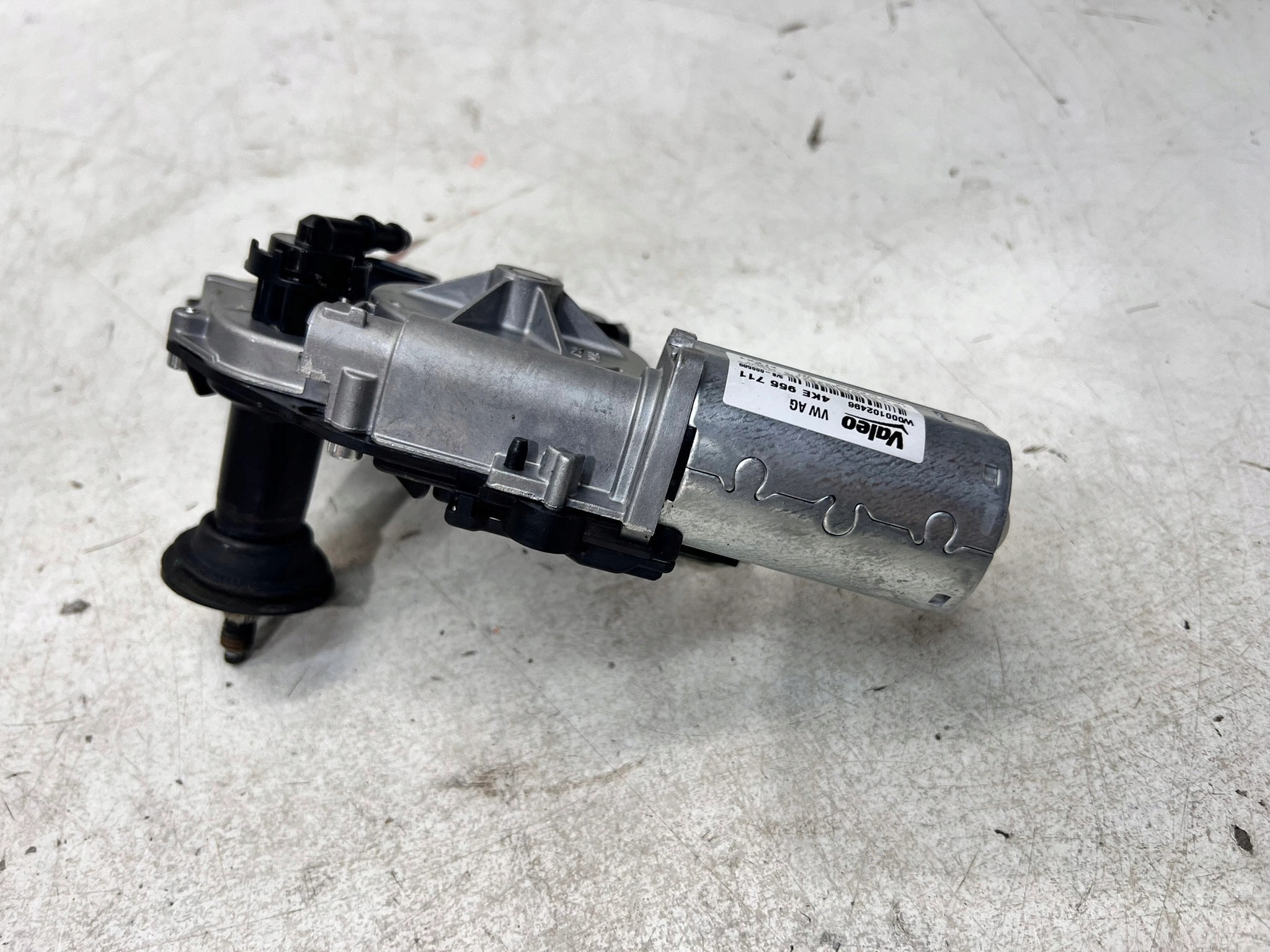 motor ablaktörlők far AUDI A4 B9 4KE955711