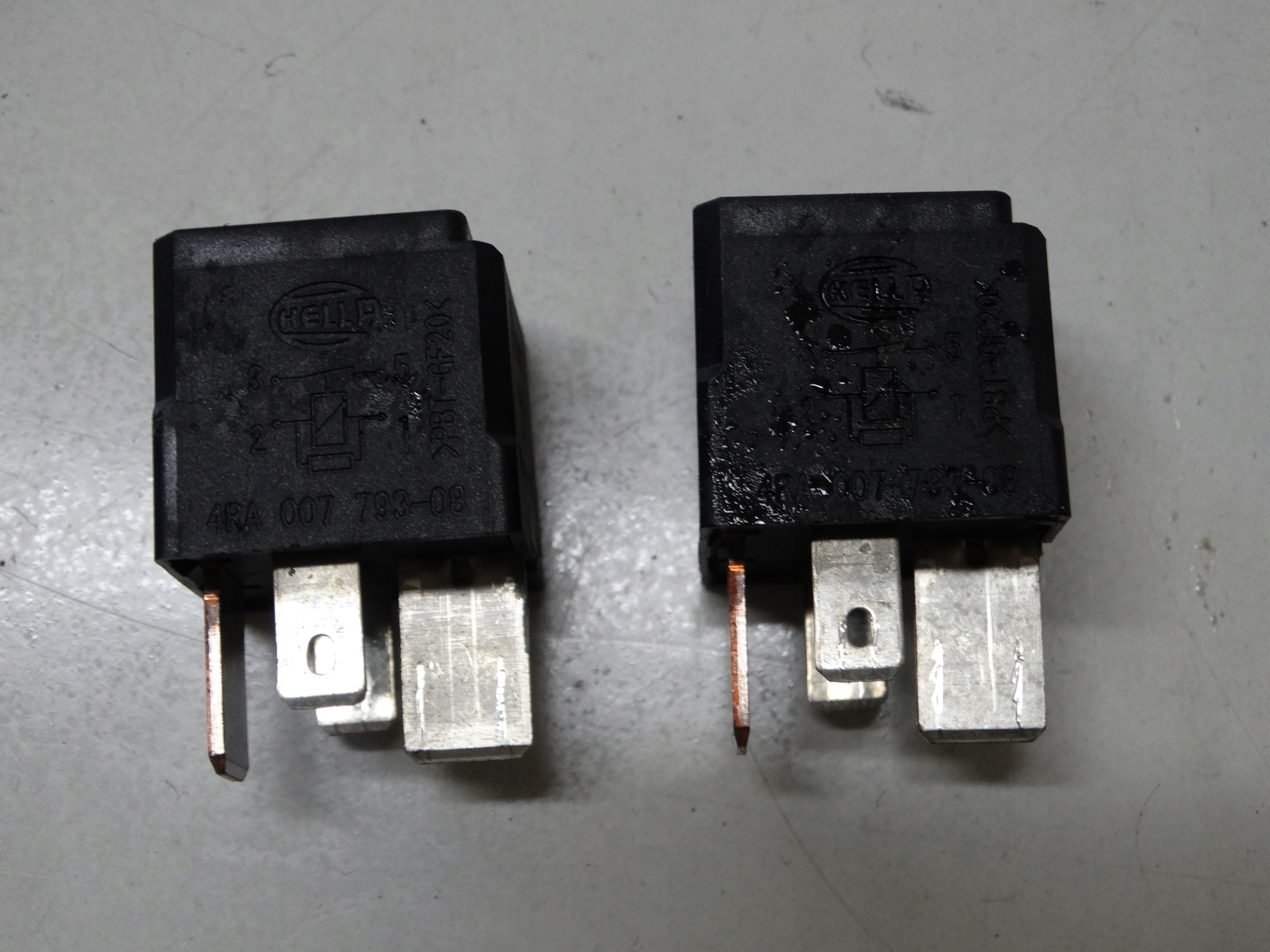 relay 100 AUDI SKODA SEAT VW 7M0951253A