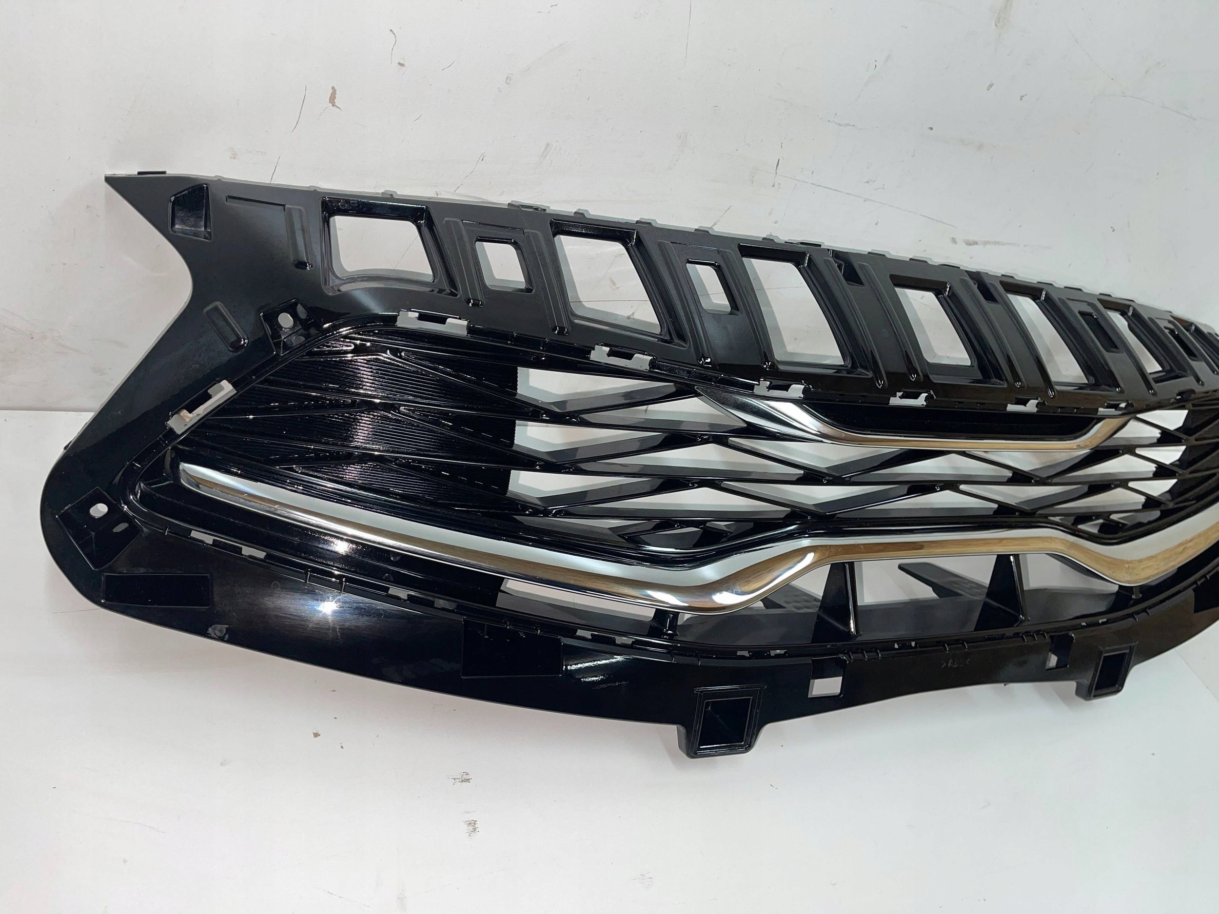 front PREKLADgrill grid KIA CEED 3 III LIFT 21- CD
