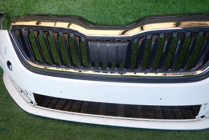 SKODA SCALA 19- front bumper front