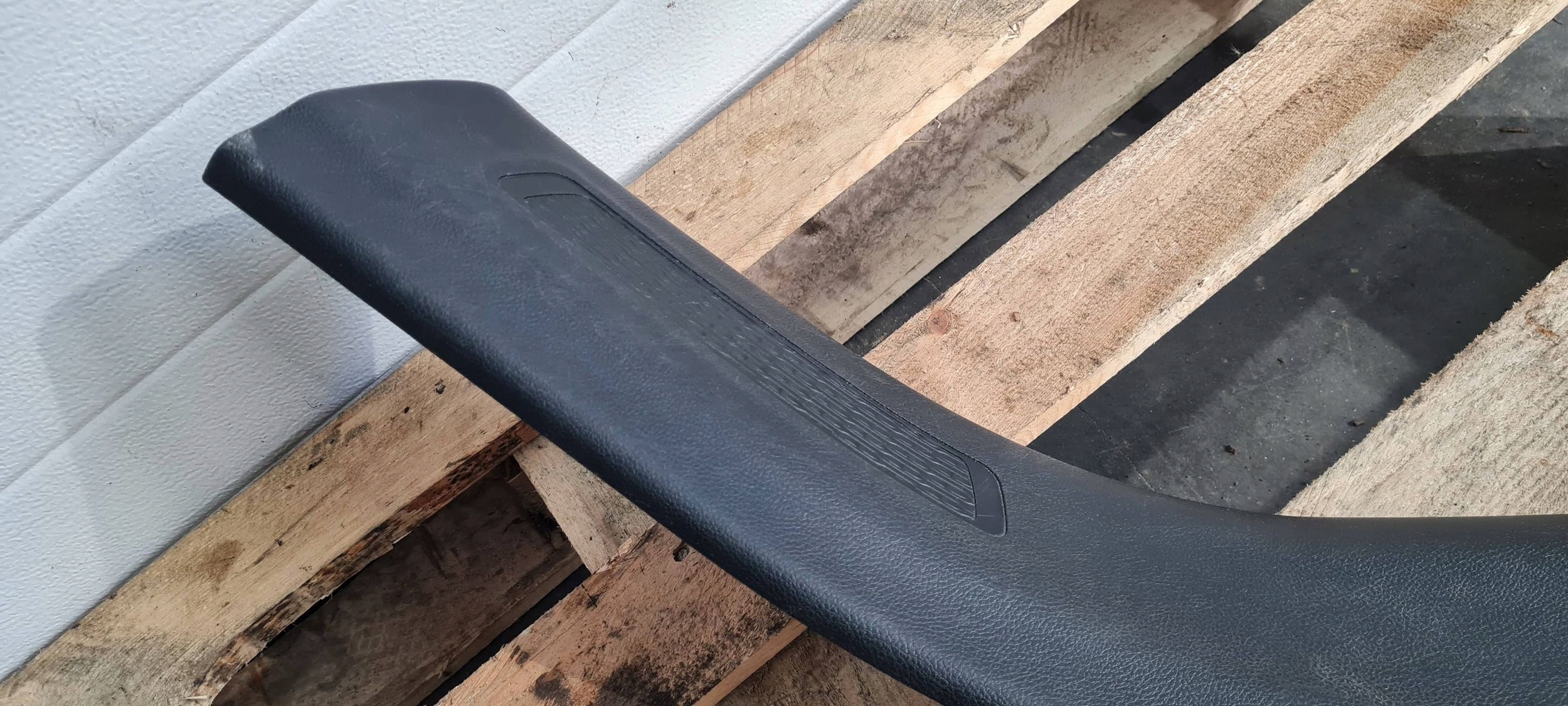 Jeep Grand Cherokee WL 2022 moulding cap threshold right rear part 6ML36TRMAB