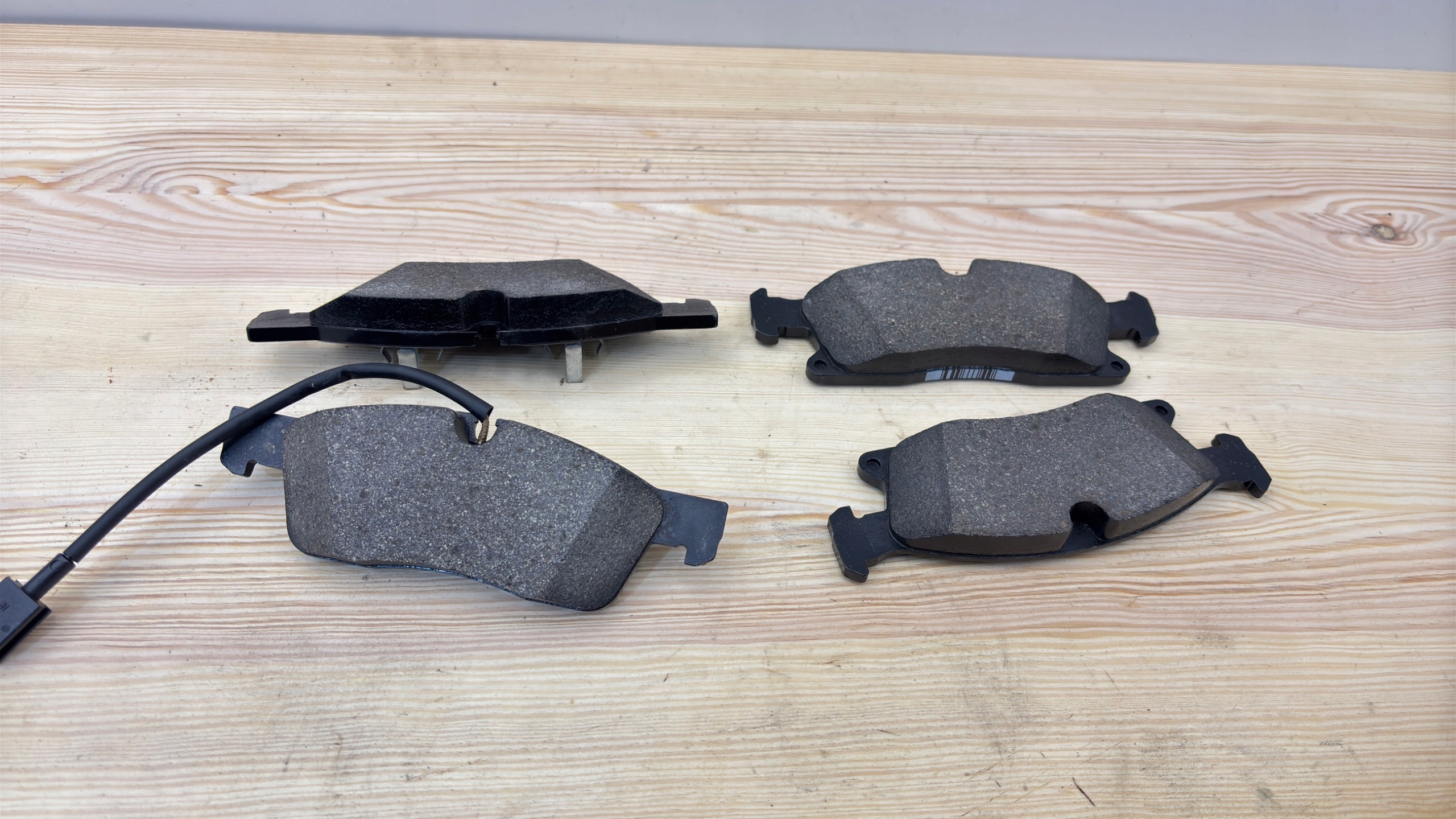MASERATI LEVANTE plates TRW original front new PAK14/44