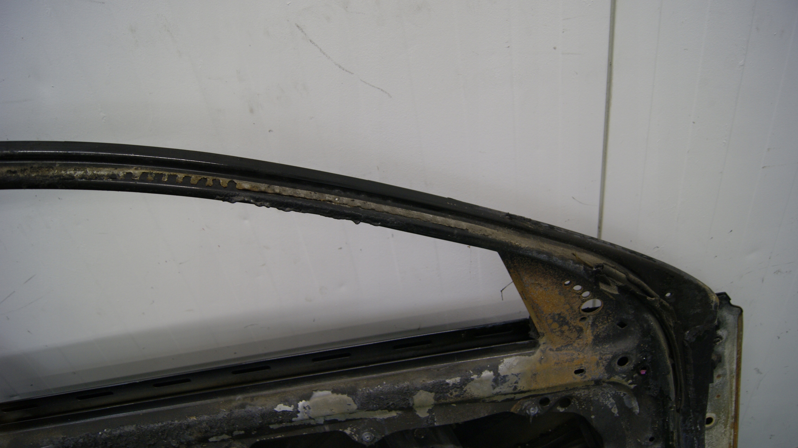 door left front MERCEDES-BENZ C-KLASA W206