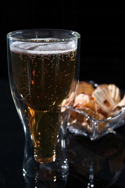 SZKLANKA ODWRÓCONA BUTELKA DO PIWA TERMICZNA Pojemność 370 ml