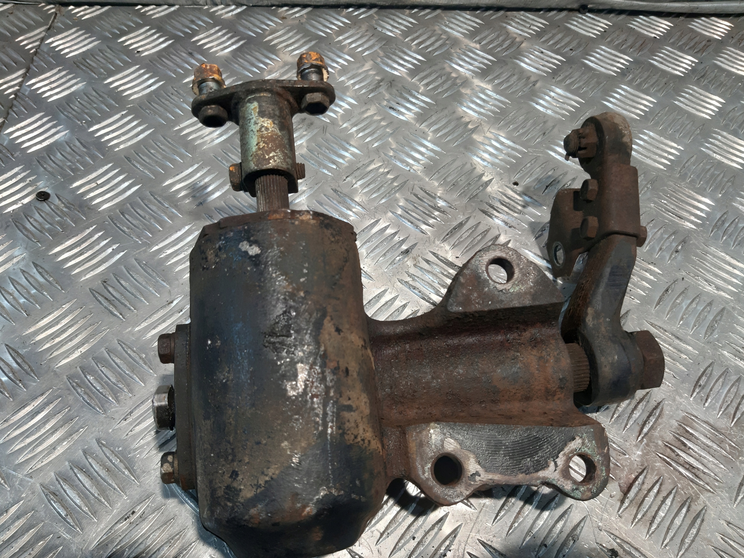 SUZUKI SAMURAI Boîter direction 48600-8006