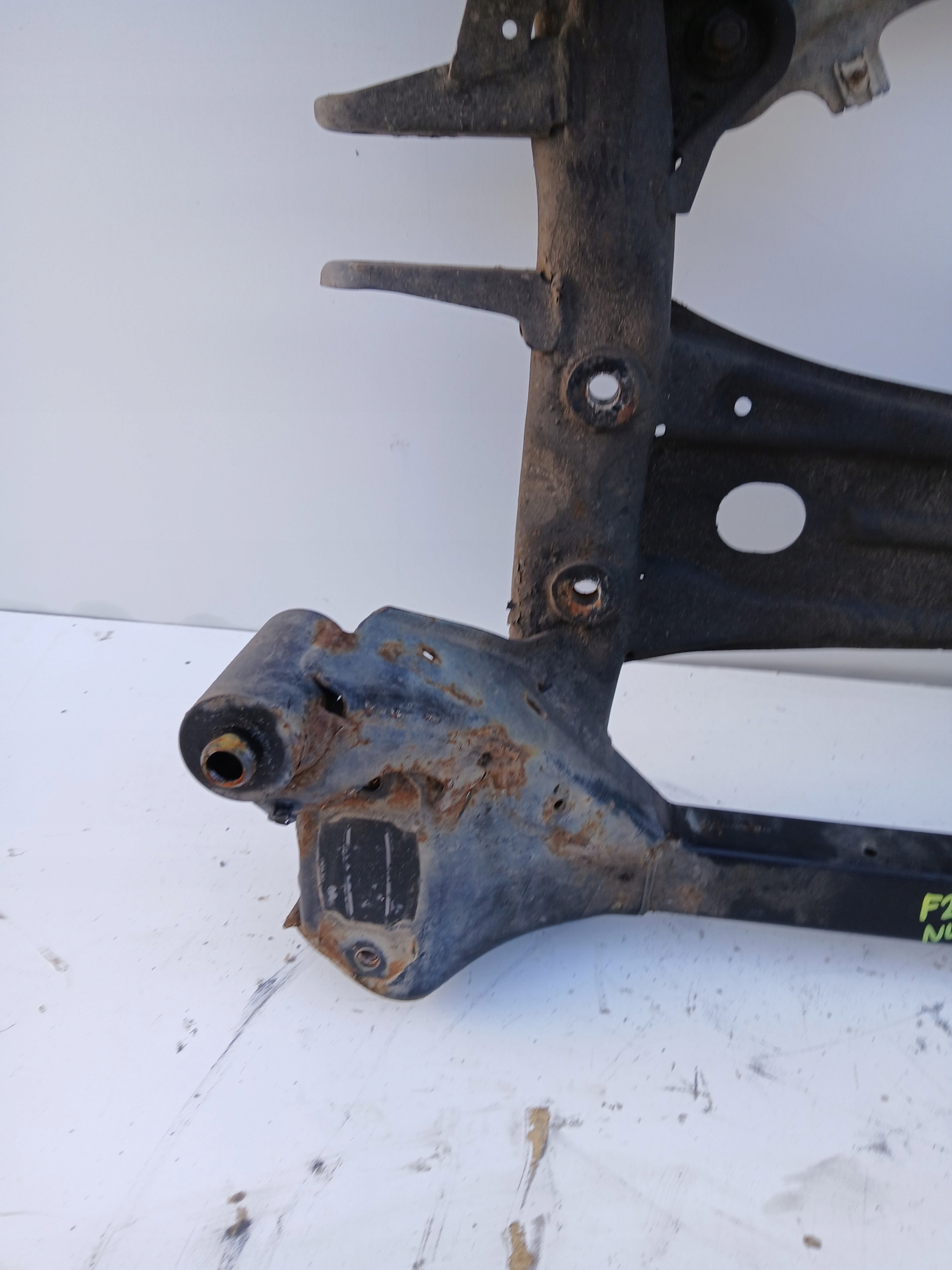 axle beam front front BMW X3 F25 X DRIVE