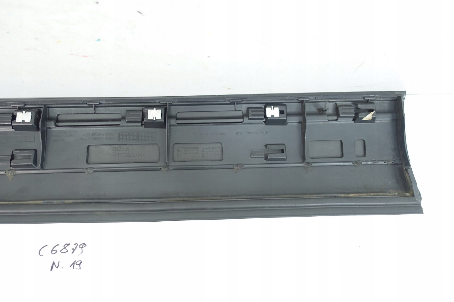 moulding door right front PORSCHE CAYENNE 7P5