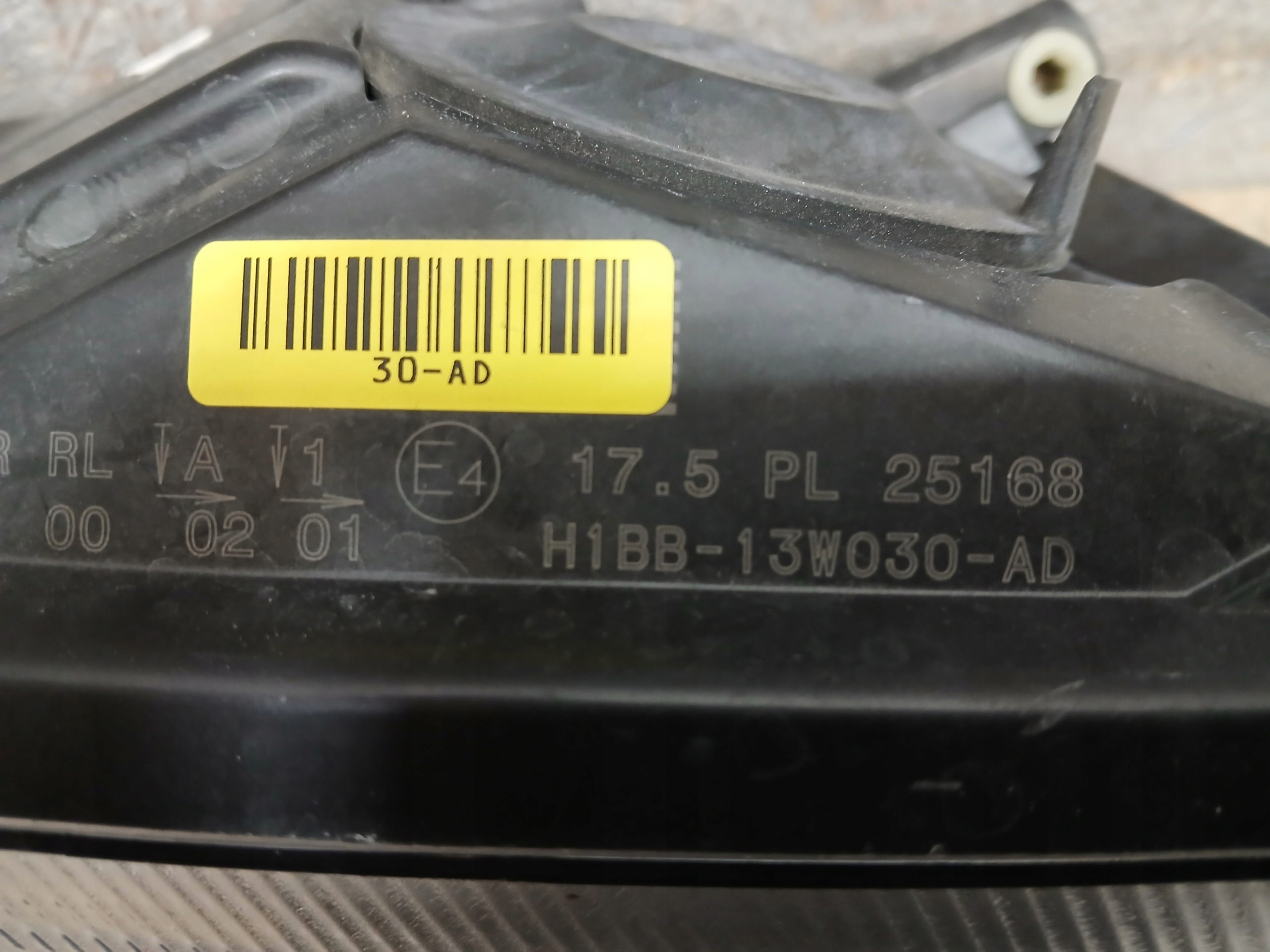 light front left FORD FIESTA MK8 17-21 H1BB-13W030-AD