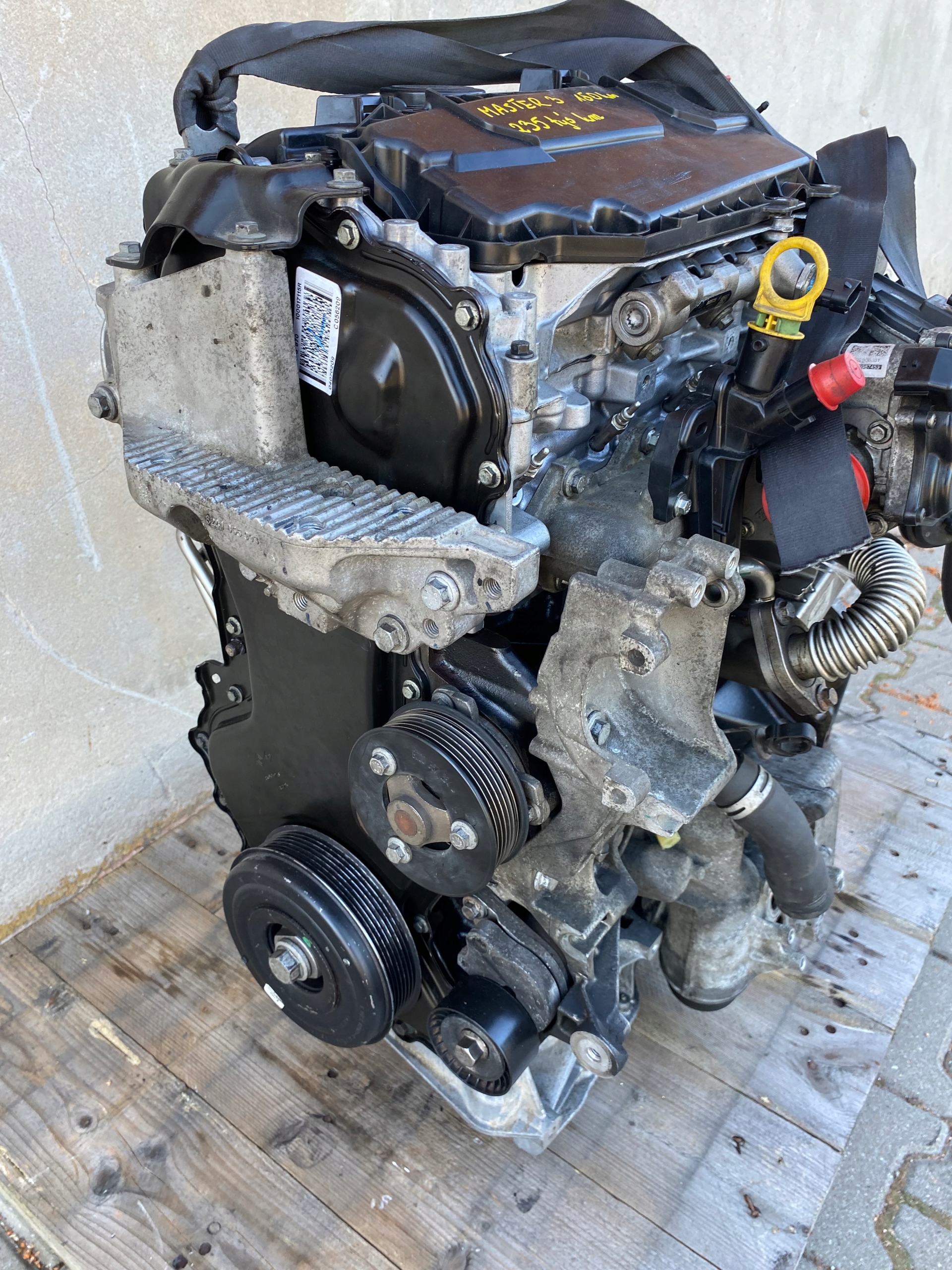 SILNIK 2.3 DCI MASTER III 150 KONI KOMPLETNY Typ silnika Diesel