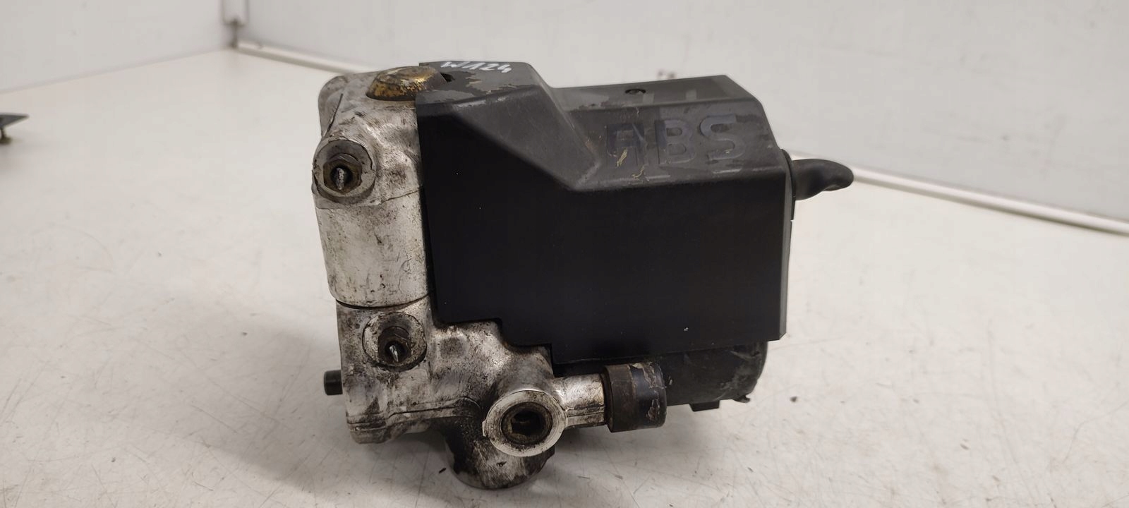 Pompa ABS Mercedes W124 2,2