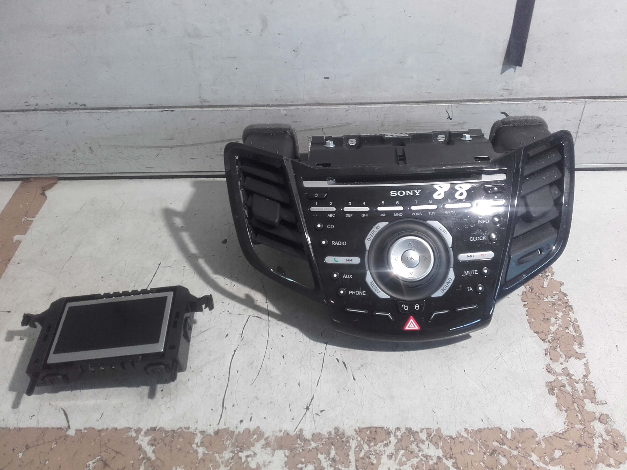 E1BT-18C815-HK - FORD FIESTA MK7 LIFT РАДИО CD SONY