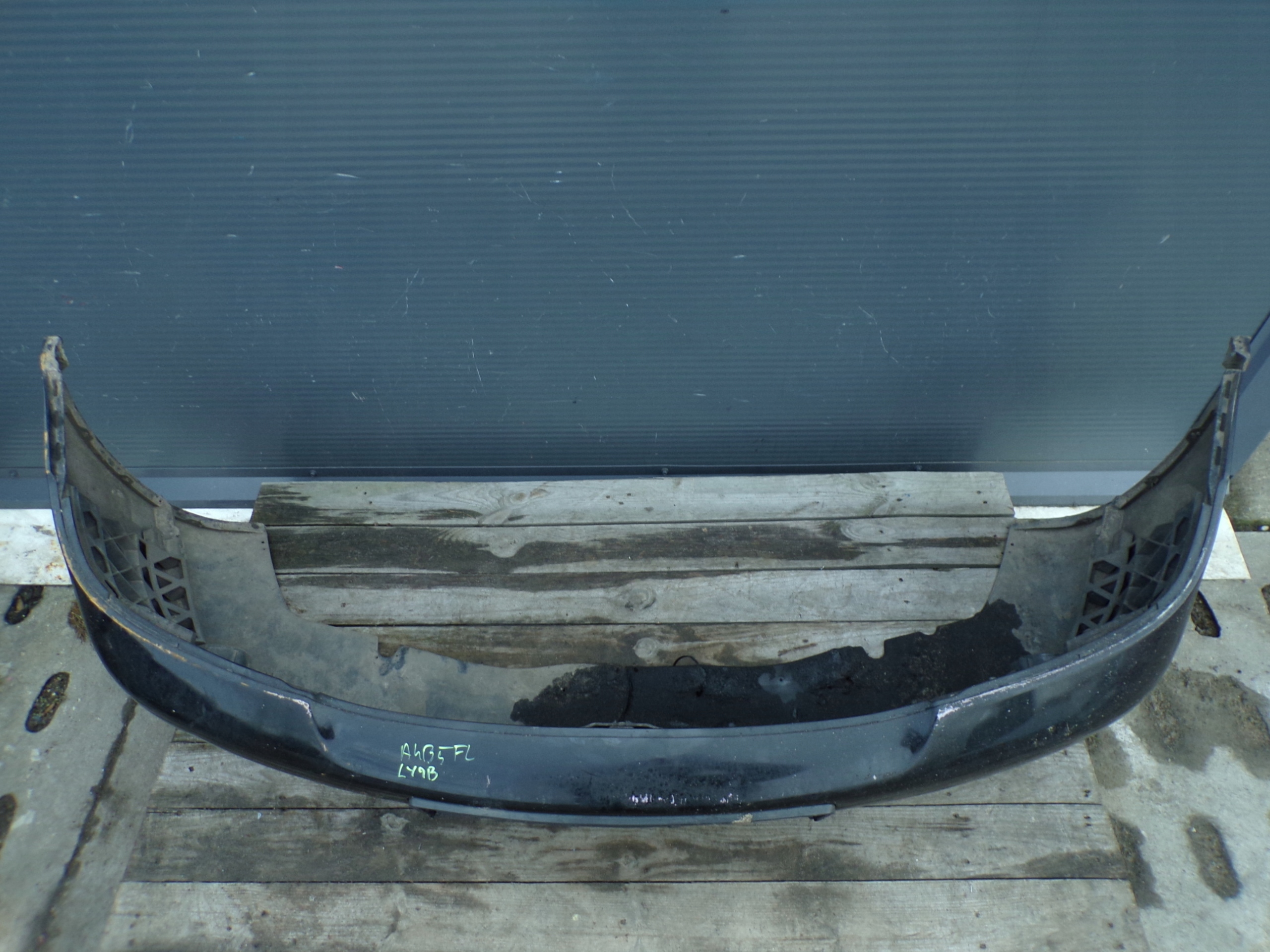 Frontstoßstange vorne AUDI A4 B5 LIFT Farbe LY9B (1)